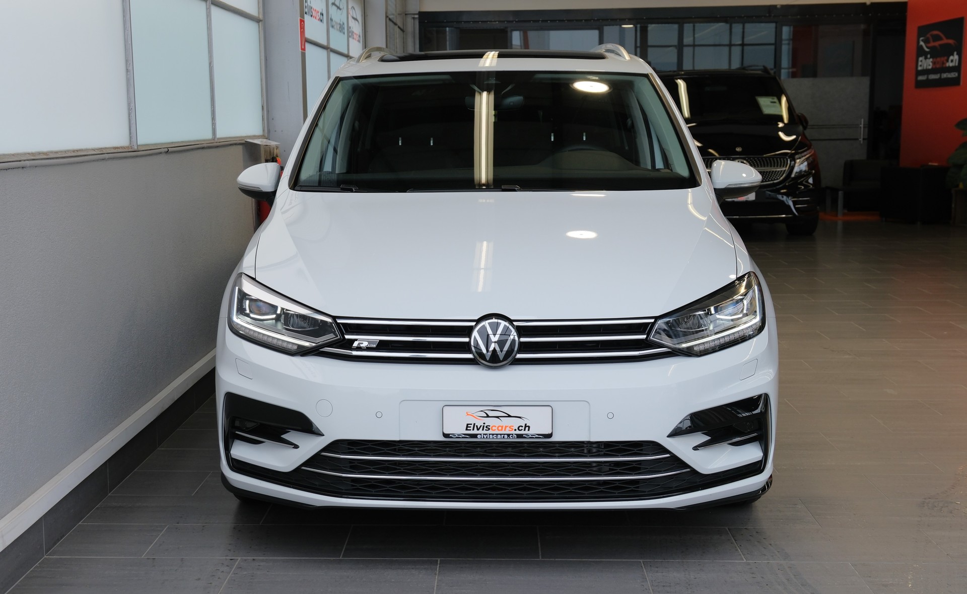 VW Touran 1.5 TSI EVO Comfortline United R Line DSG-image-28