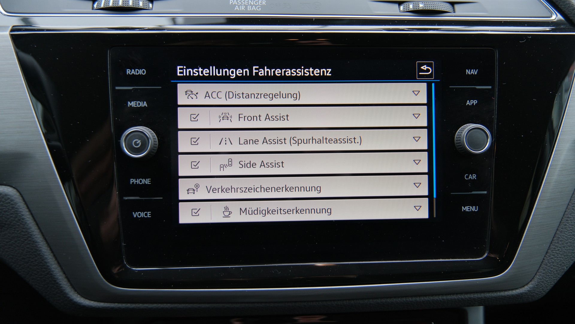 VW Touran 1.5 TSI EVO Comfortline United R Line DSG-image-18
