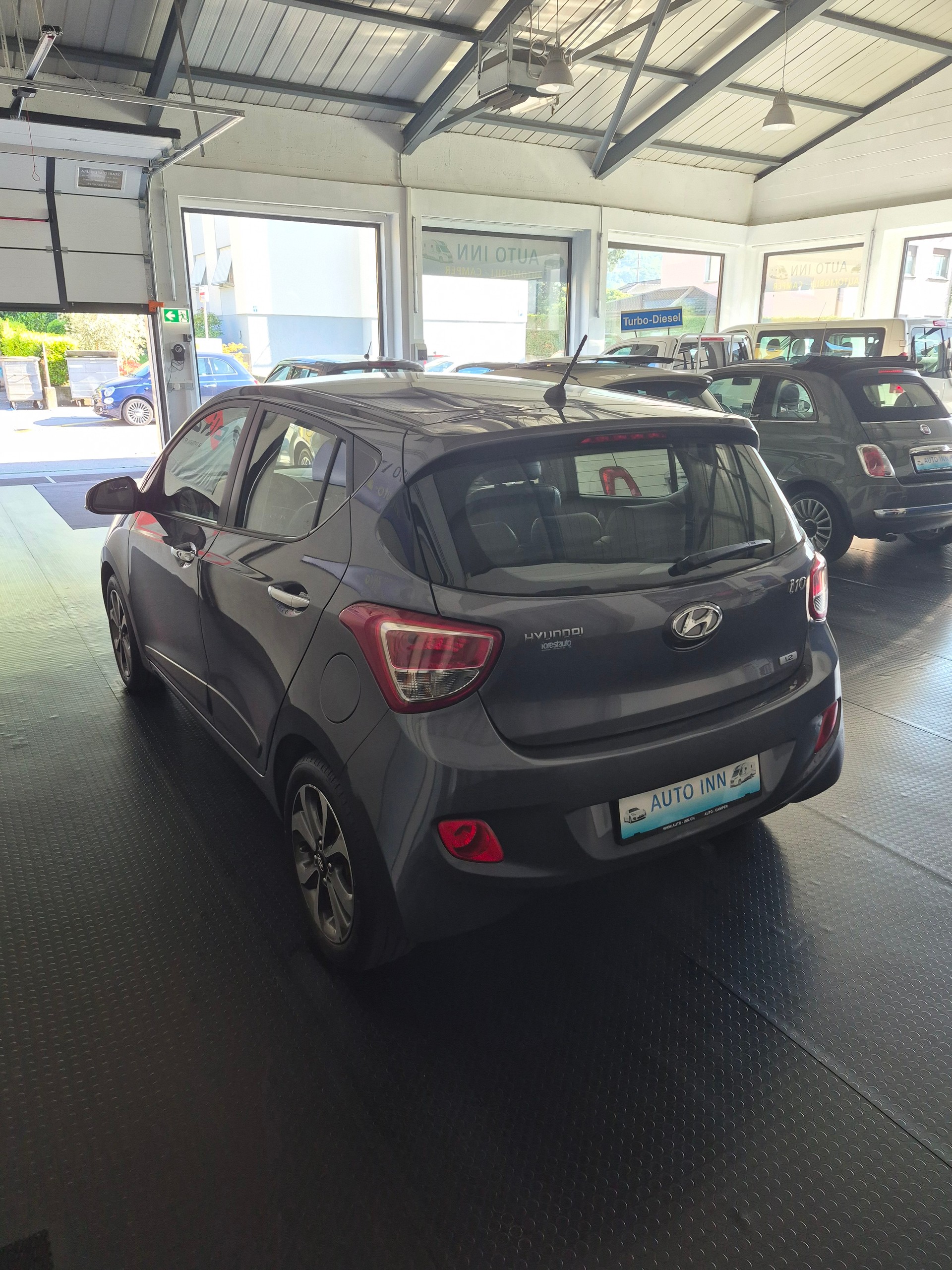 HYUNDAI i10 1.2 Vertex Automatic - AUTOMATICA-image-3