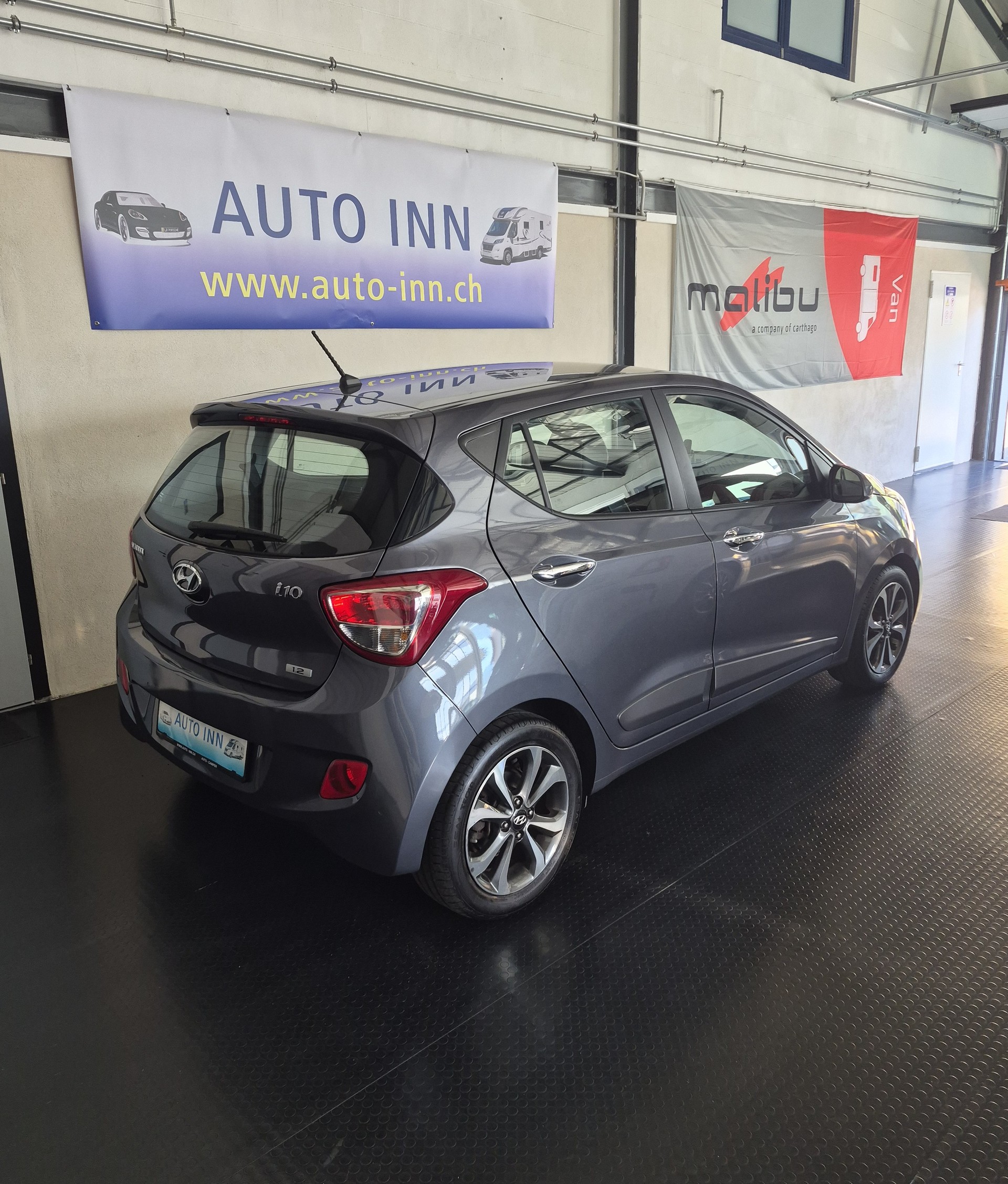 HYUNDAI i10 1.2 Vertex Automatic - AUTOMATICA-image-2
