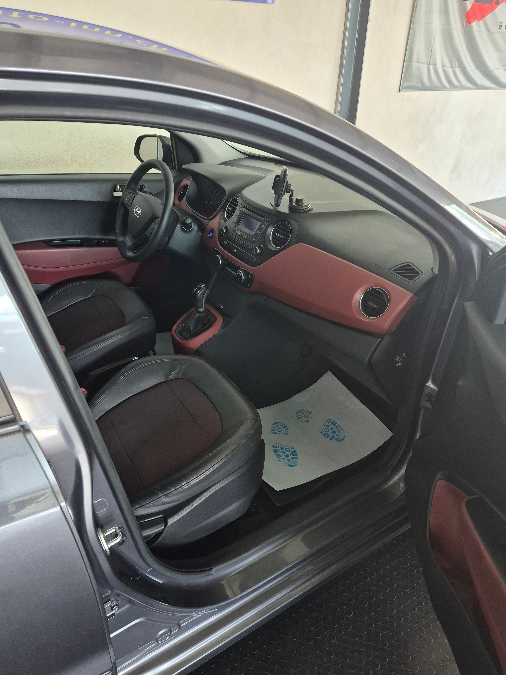 HYUNDAI i10 1.2 Vertex Automatic - AUTOMATICA-image-6