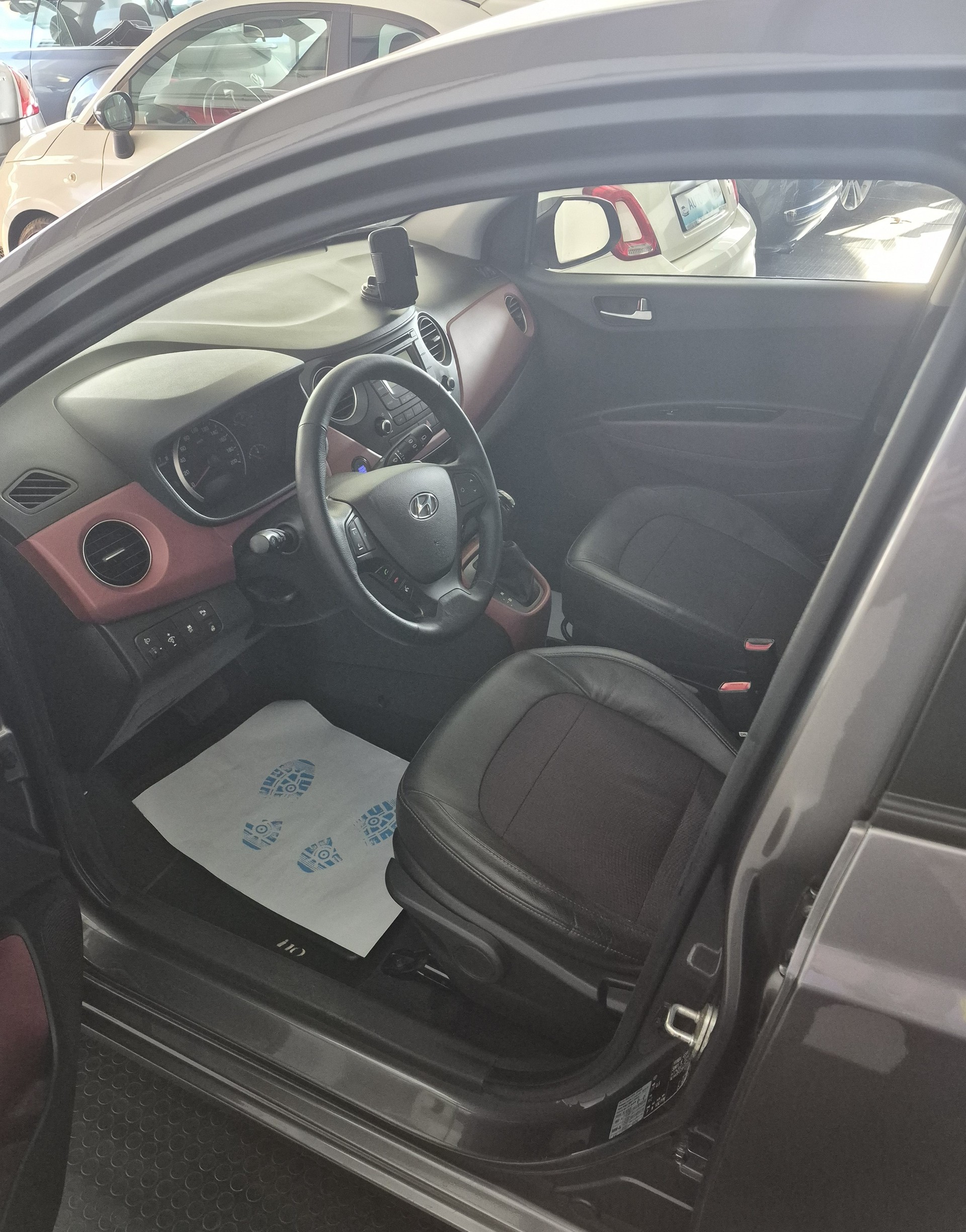 HYUNDAI i10 1.2 Vertex Automatic - AUTOMATICA-image-5