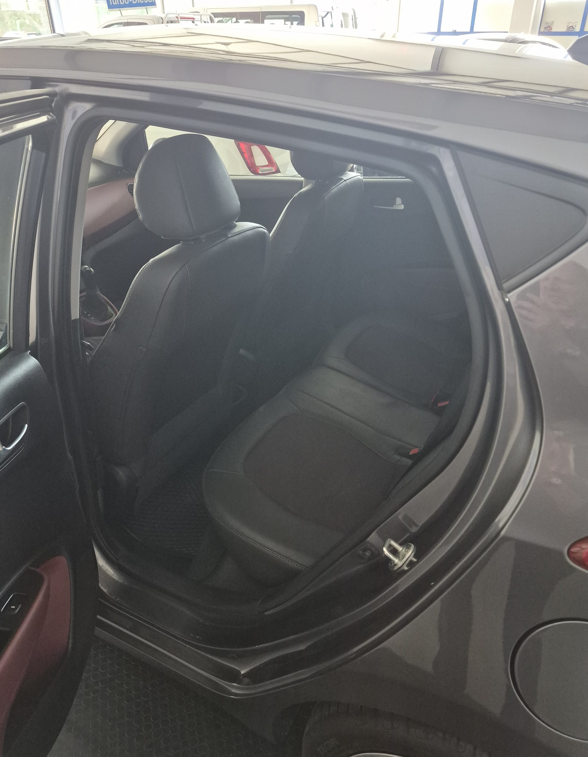 HYUNDAI i10 1.2 Vertex Automatic - AUTOMATICA-image-7