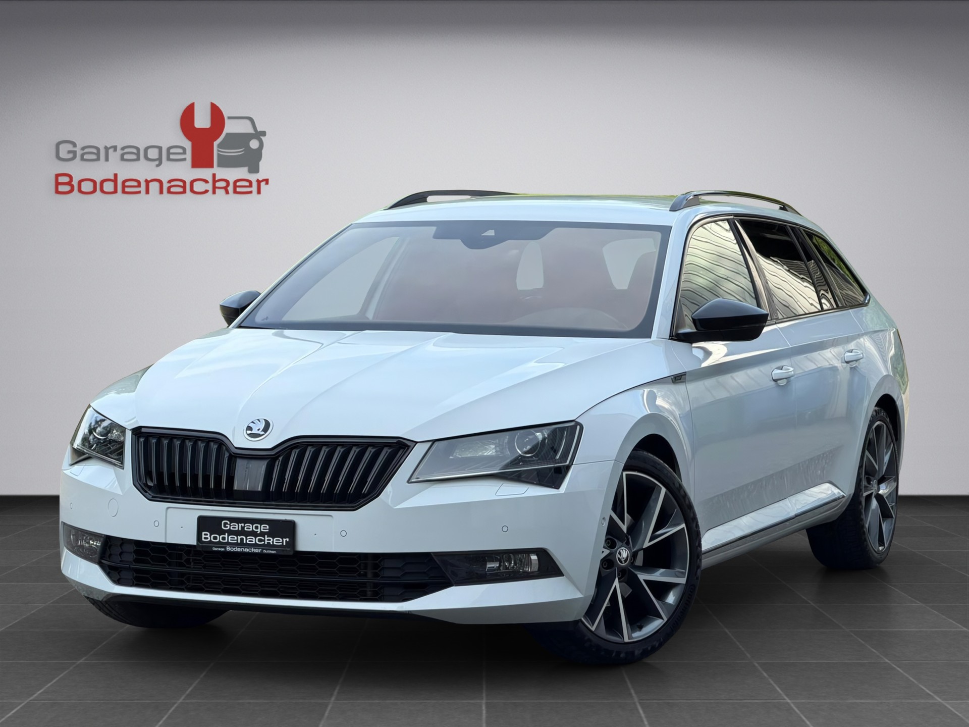 SKODA Superb Combi 2.0 TDi SportLine+ 4x4 DSG