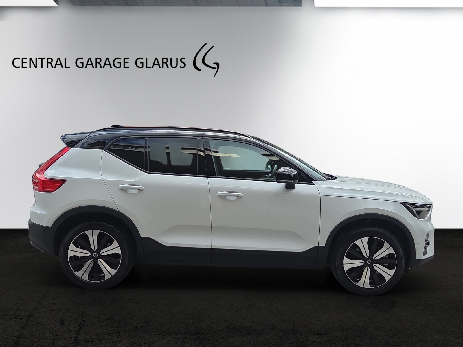VOLVO XC40 Recharge P8 Twin AWD Pure Electric Ultimate-image-4