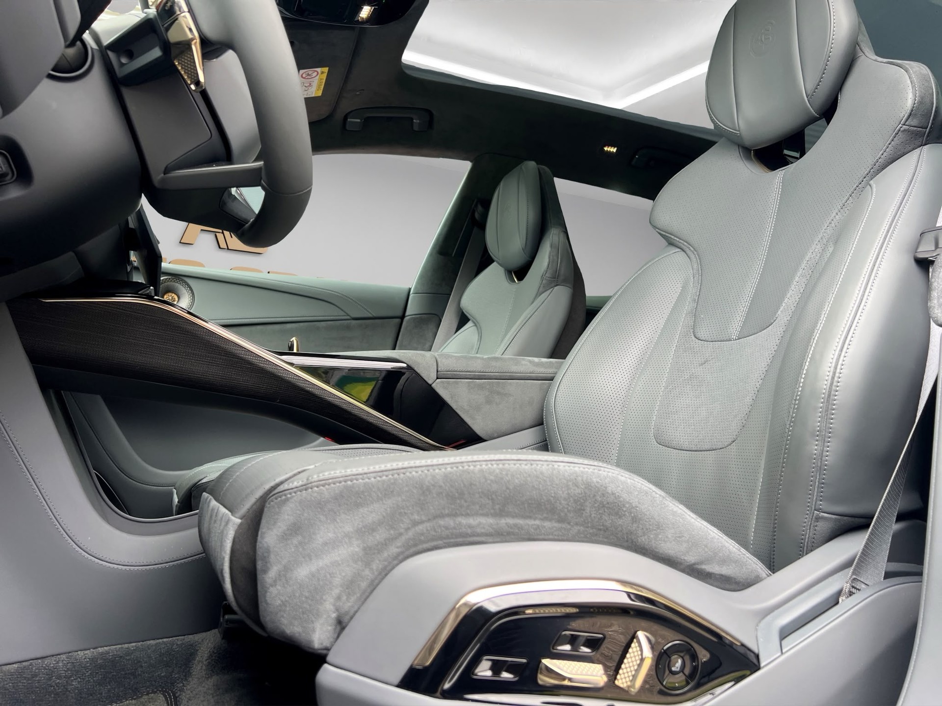 LOTUS Eletre 112kWh R-image-11