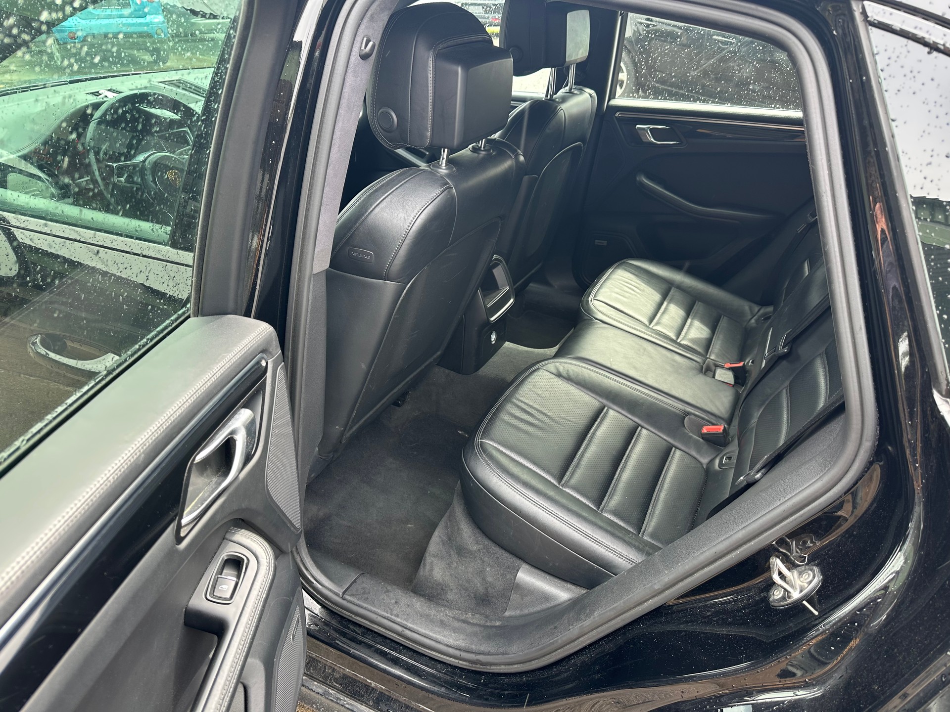PORSCHE Macan Turbo PDK-image-9
