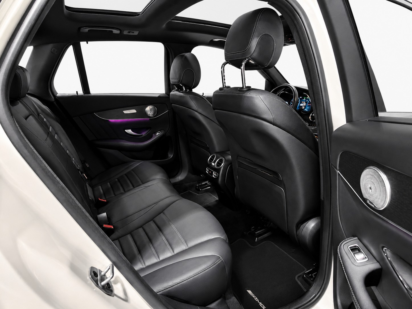 MERCEDES-BENZ GLC 300 e AMG Line 4m CH FAHRZEUG-image-11