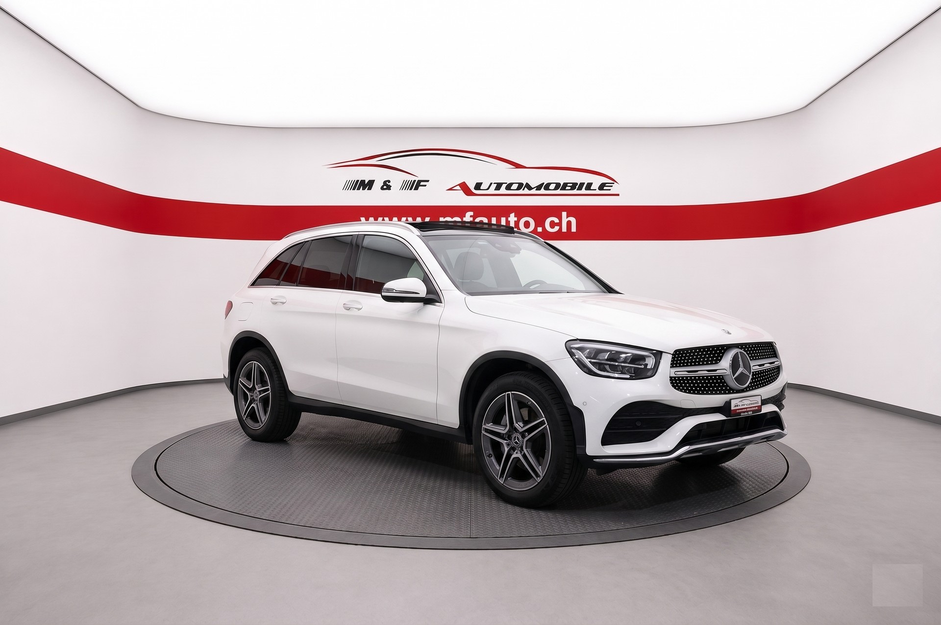 MERCEDES-BENZ GLC 300 e AMG Line 4m CH FAHRZEUG-showroom-element-1