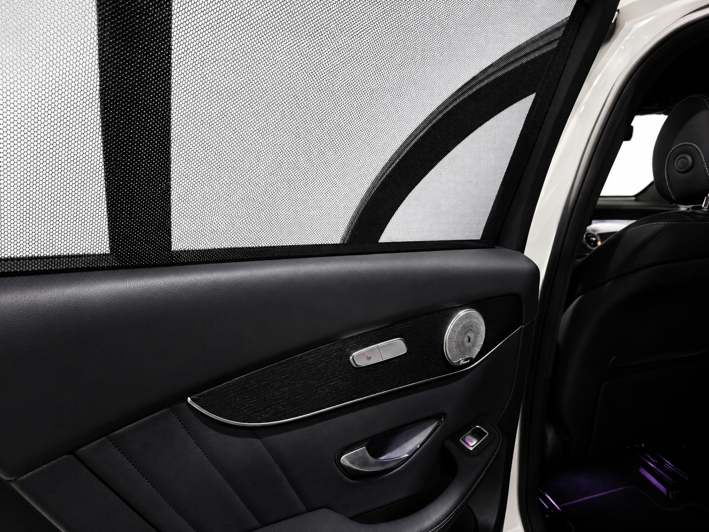 MERCEDES-BENZ GLC 300 e AMG Line 4m CH FAHRZEUG-image-23