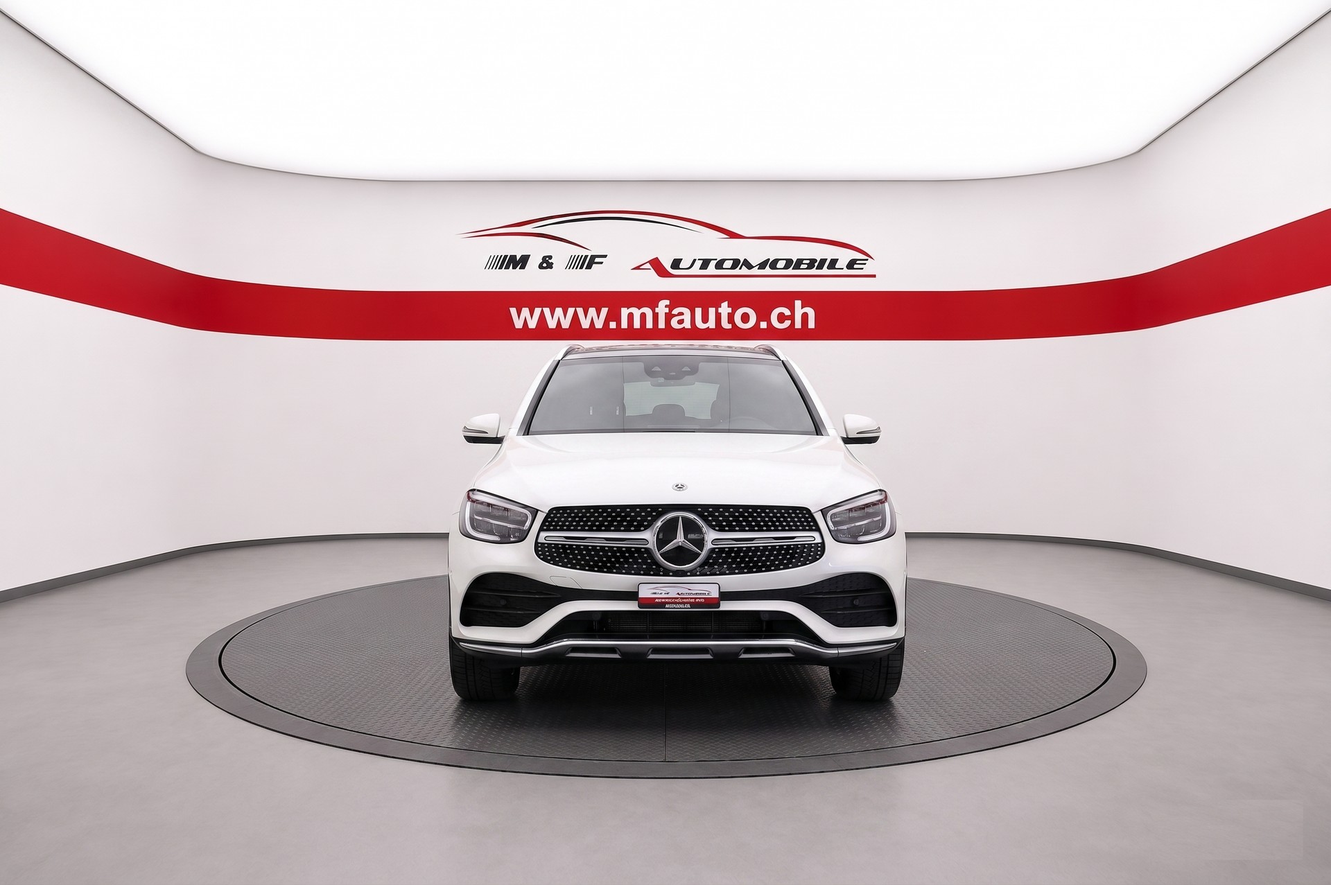 MERCEDES-BENZ GLC 300 e AMG Line 4m CH FAHRZEUG-showroom-element-2