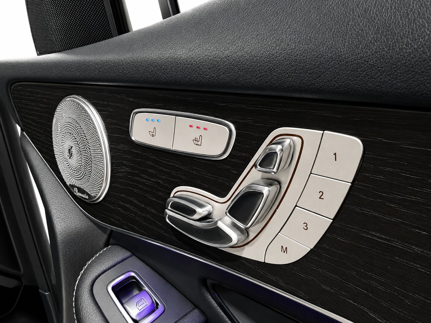MERCEDES-BENZ GLC 300 e AMG Line 4m CH FAHRZEUG-image-14