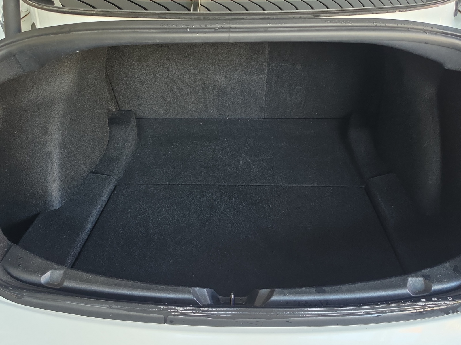 TESLA Model 3 Long Range Dual Motor AWD-image-15