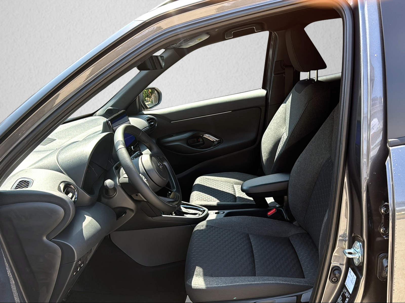TOYOTA Yaris Cross 1.5 VVT-i HSD Trend-image-7