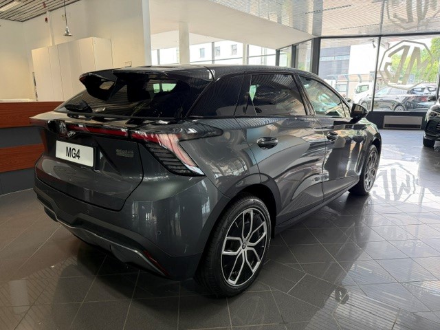 MG 4 EV 77kWh Trophy-image-5