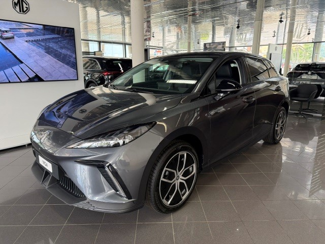 MG 4 EV 77kWh Trophy-image-3