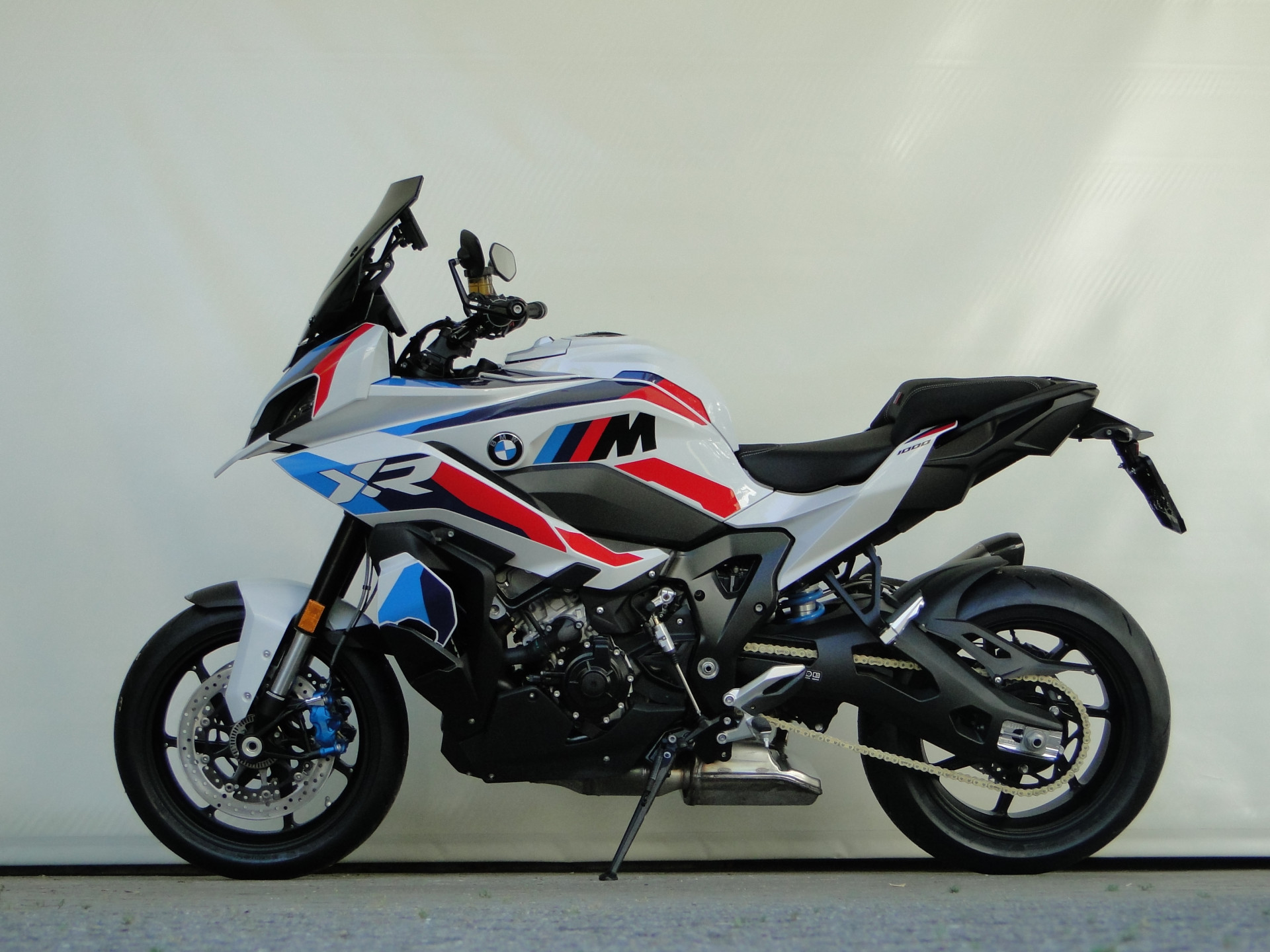 BMW M 1000 XR 2.9% Leasing-image-0