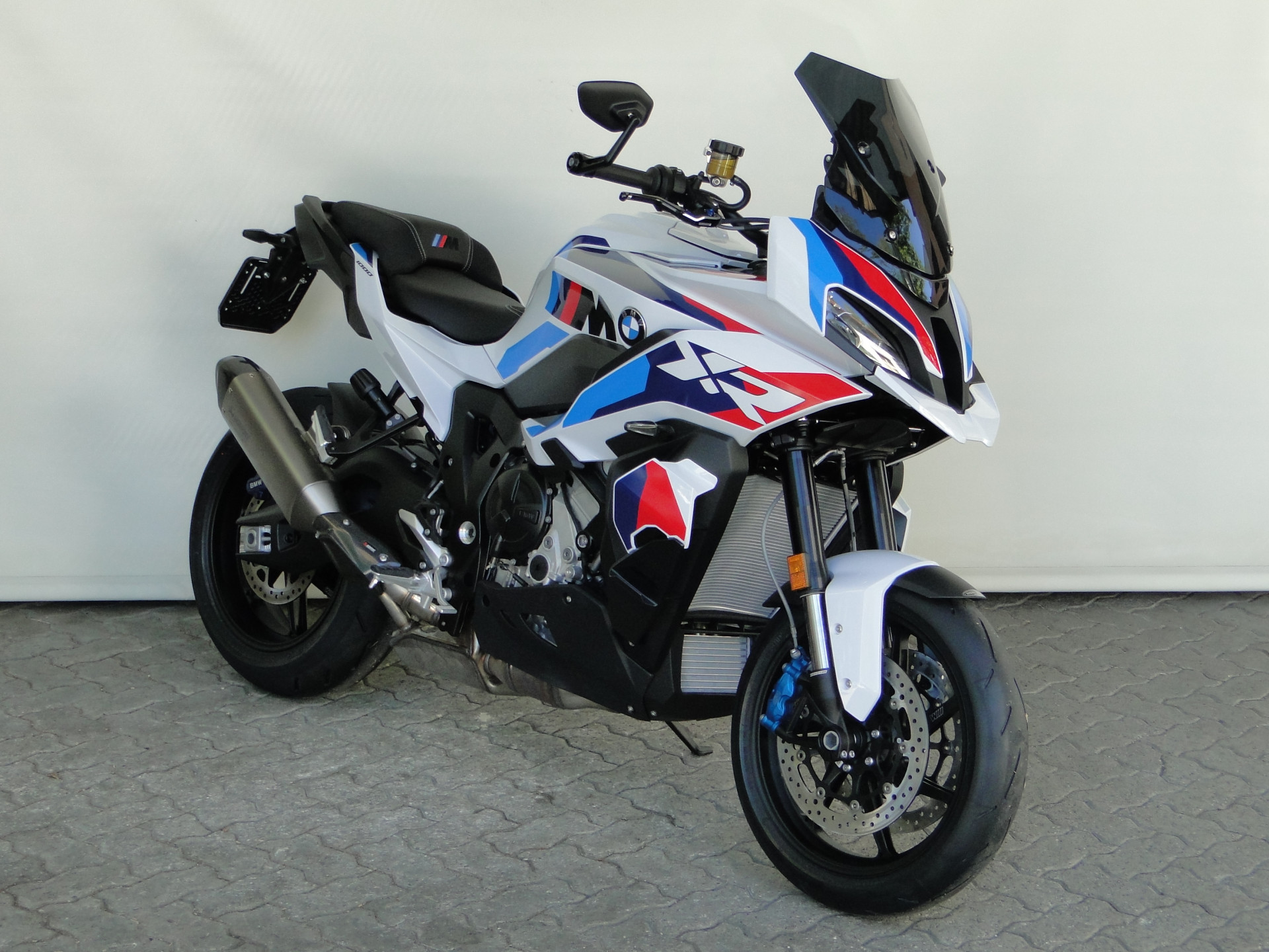 BMW M 1000 XR 2.9% Leasing-image-2