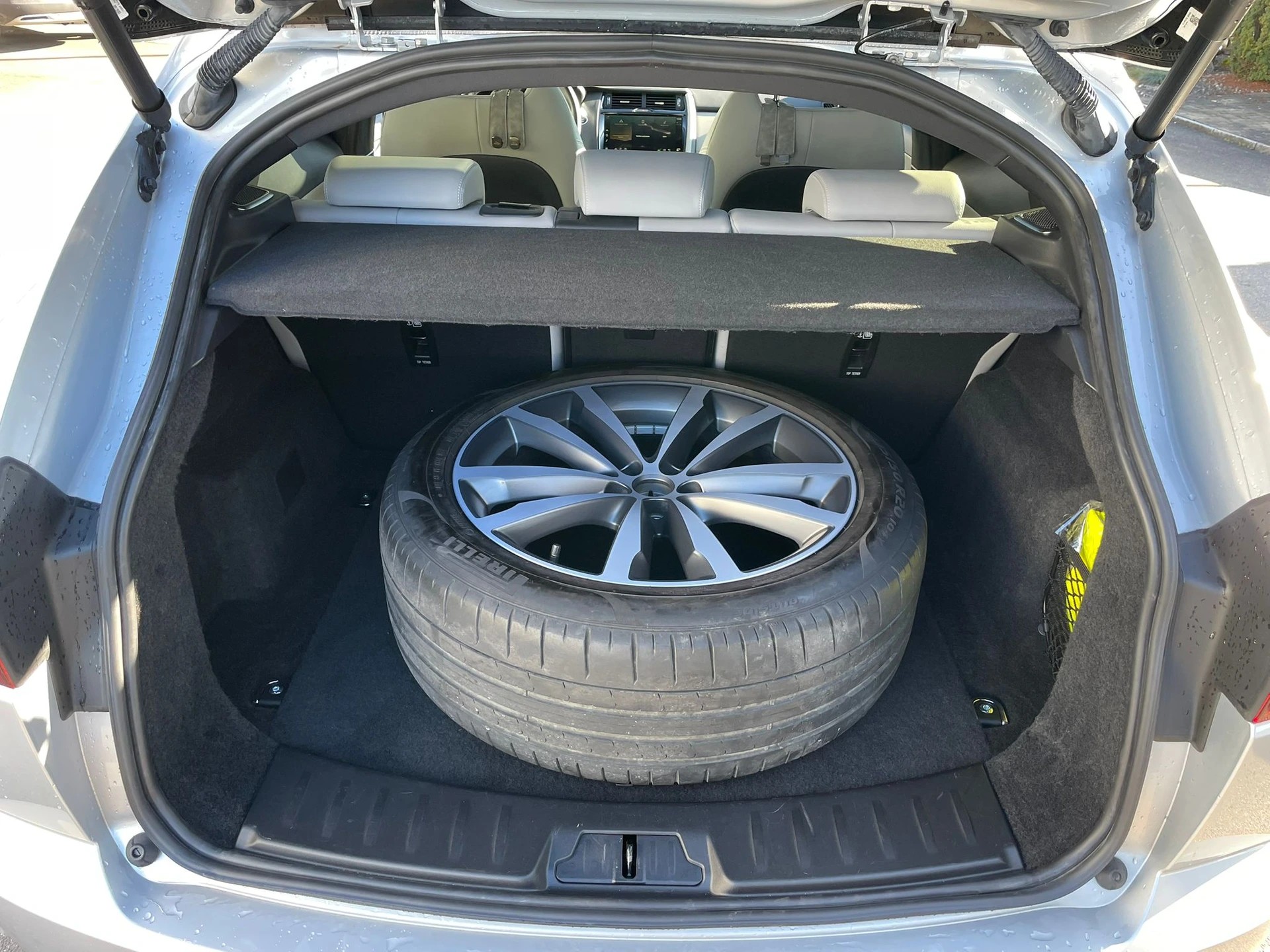 JAGUAR E-Pace 2.0 P250 R-Dynamic AWD SE-image-7