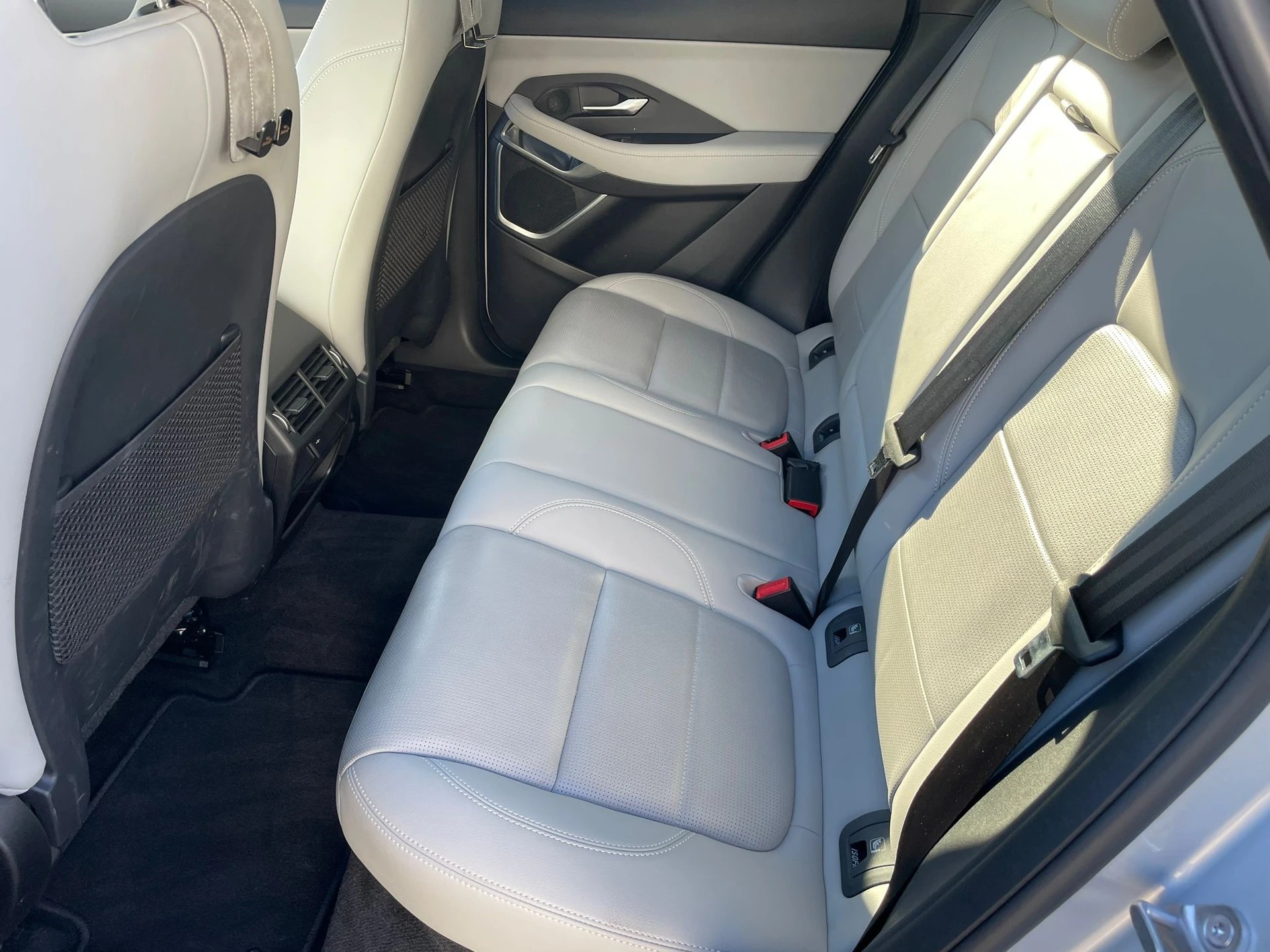 JAGUAR E-Pace 2.0 P250 R-Dynamic AWD SE-image-14