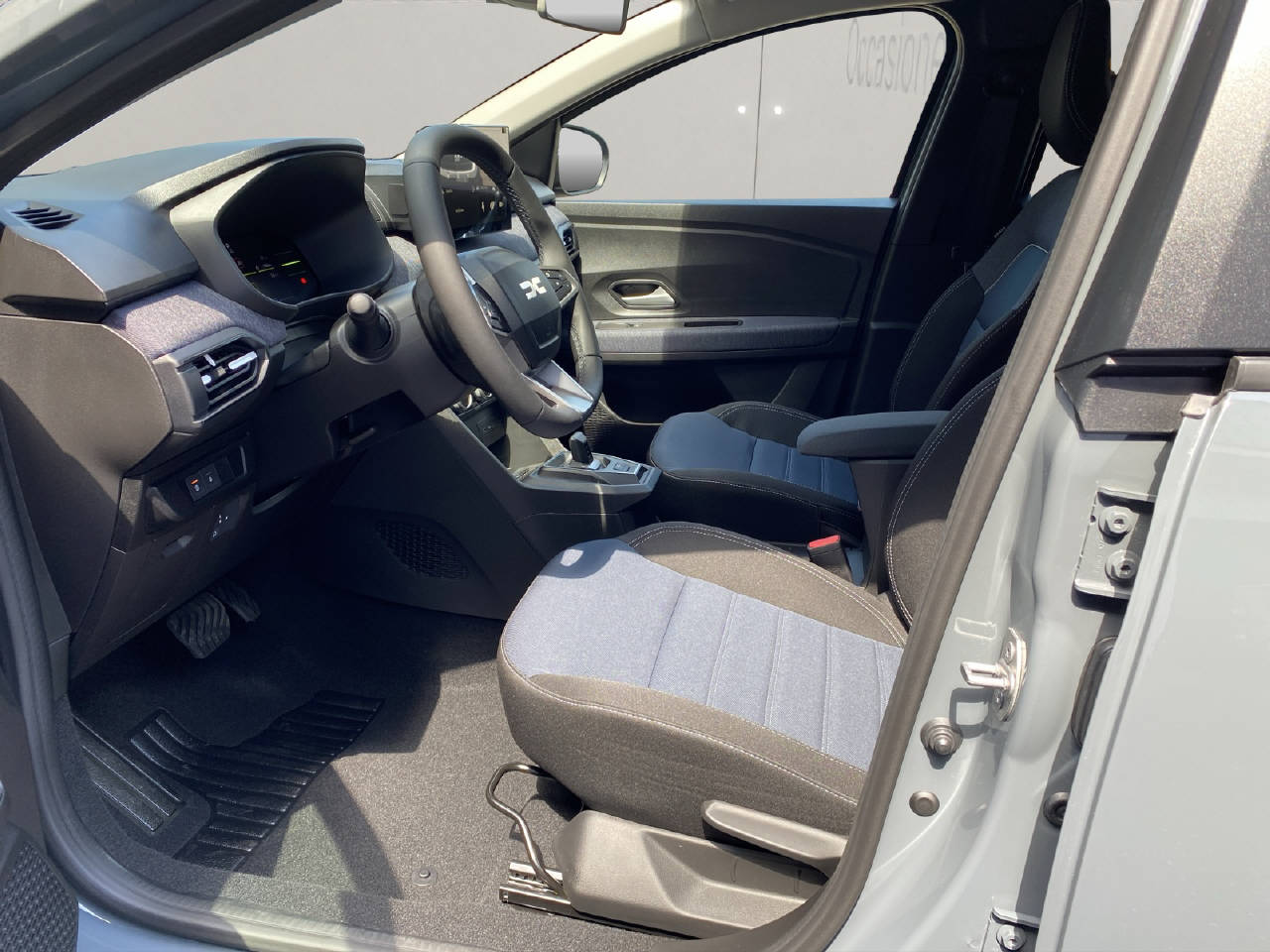 DACIA Jogger 1.8 Hybrid Journey-image-8