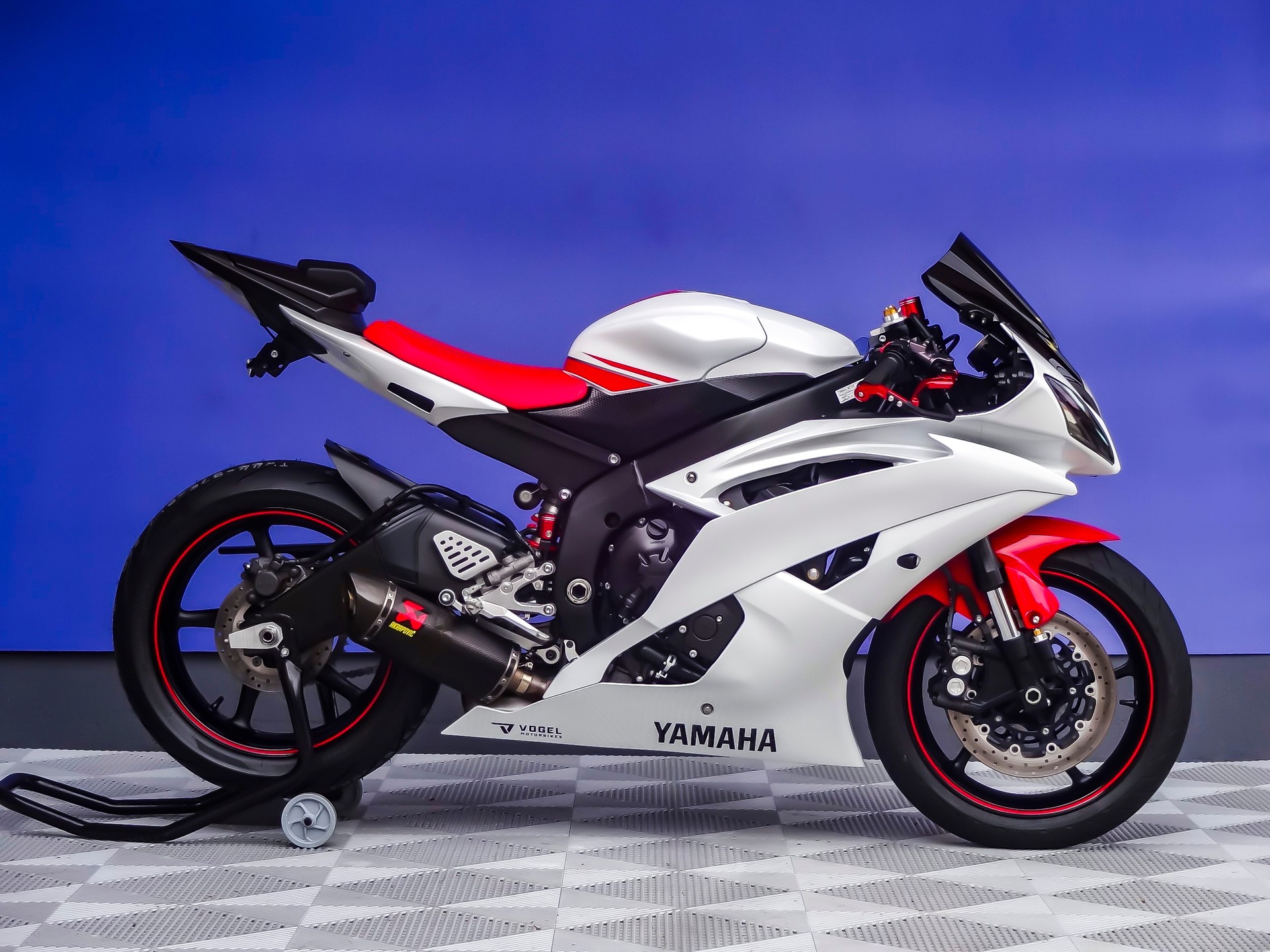 YAMAHA YZF-R6-image-0