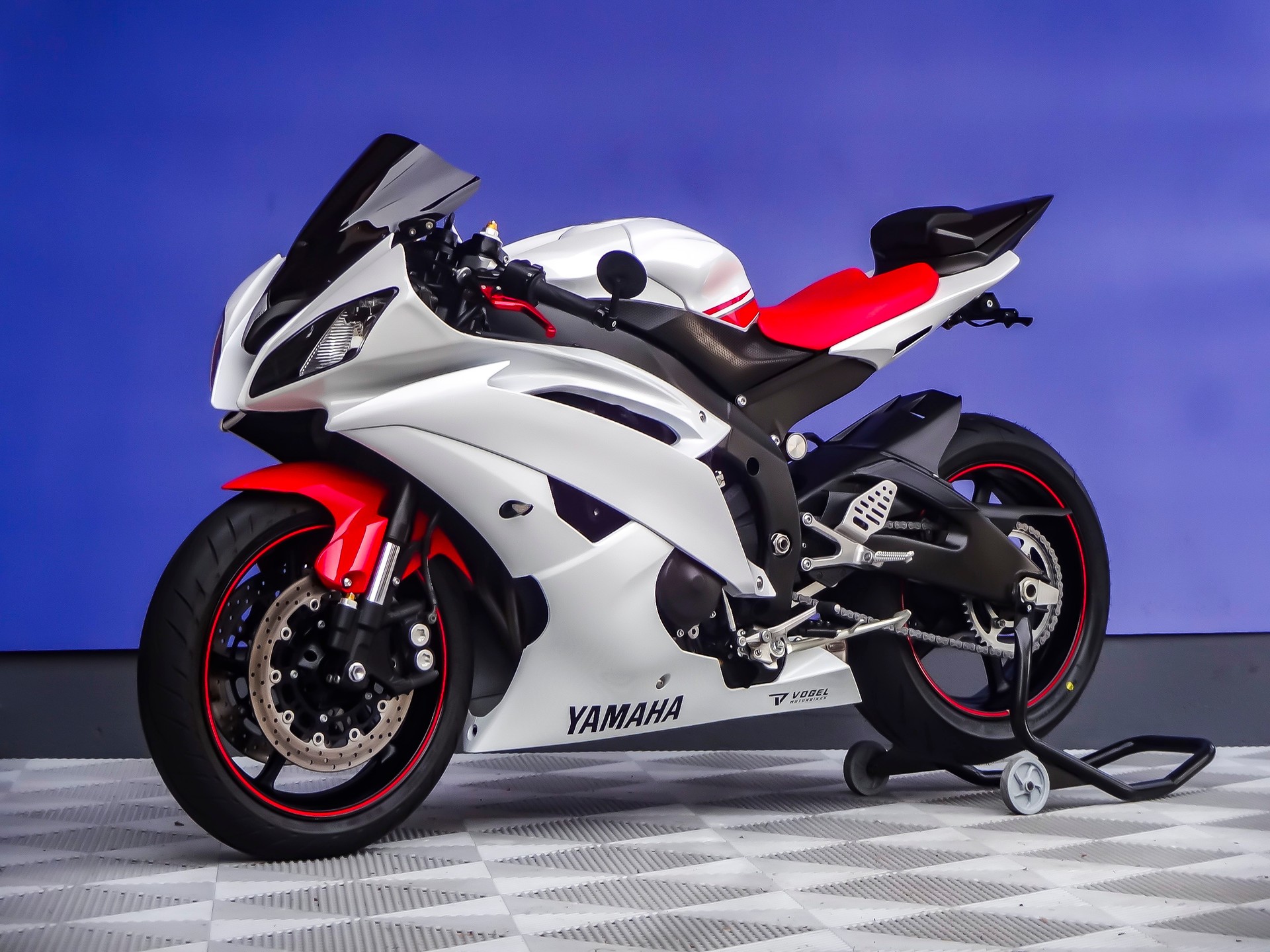 YAMAHA YZF-R6-image-3