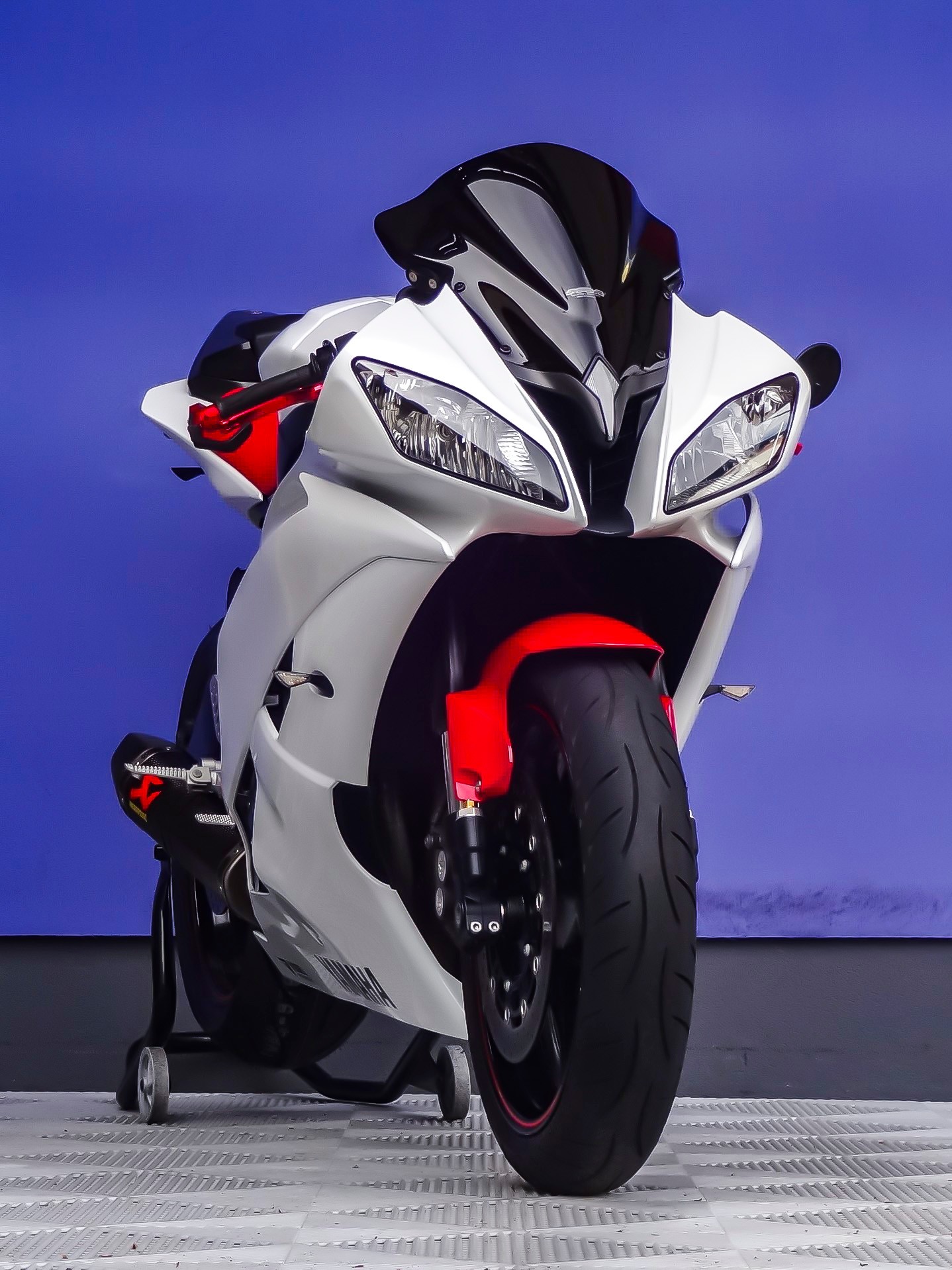 YAMAHA YZF-R6-image-1