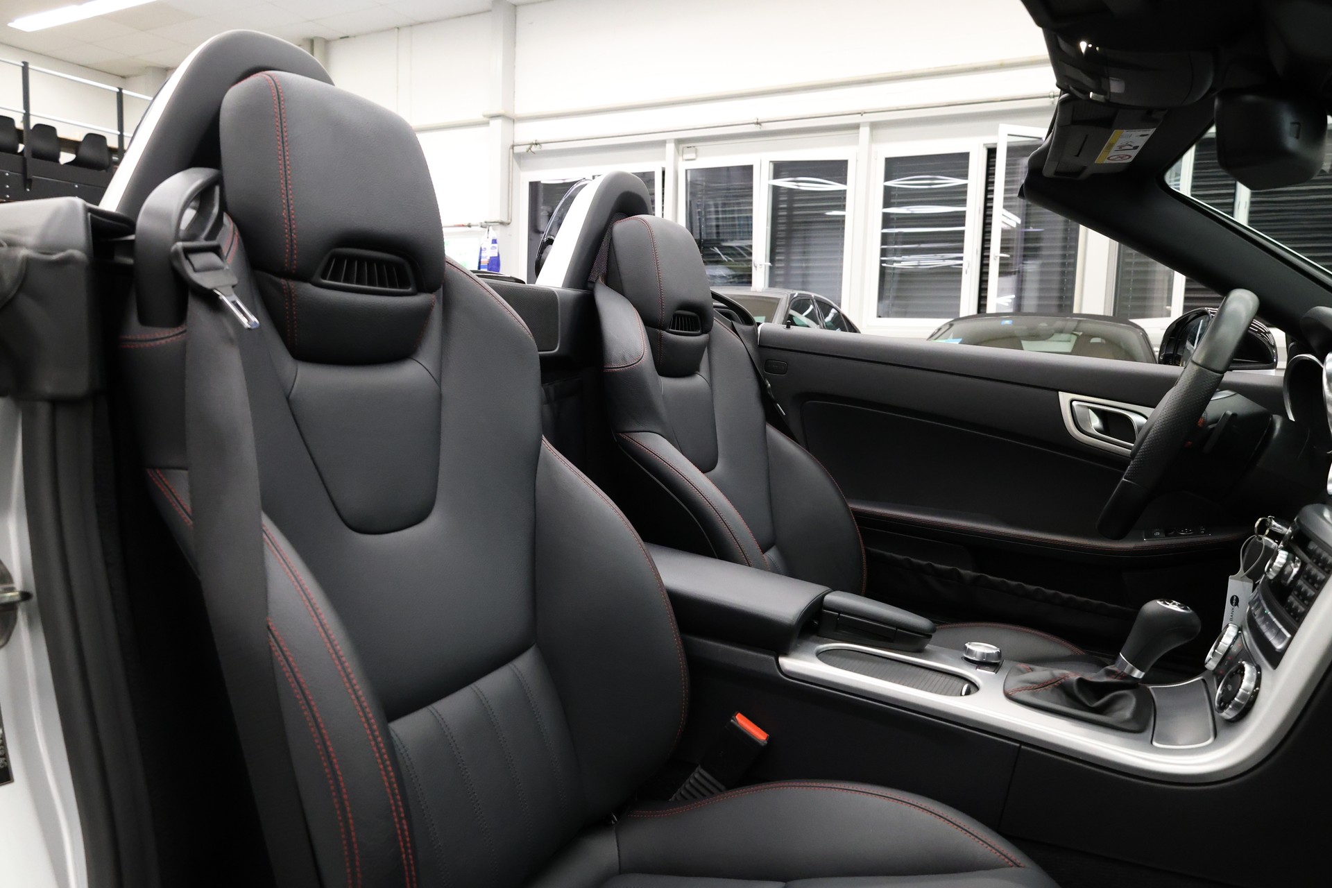 MERCEDES-BENZ SLK 350 Cabriolet-image-19