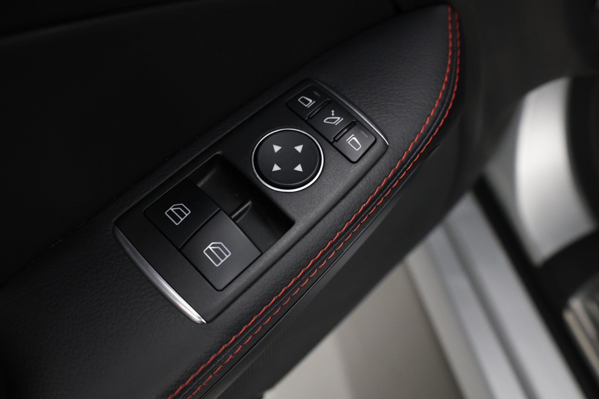 MERCEDES-BENZ SLK 350 Cabriolet-image-22