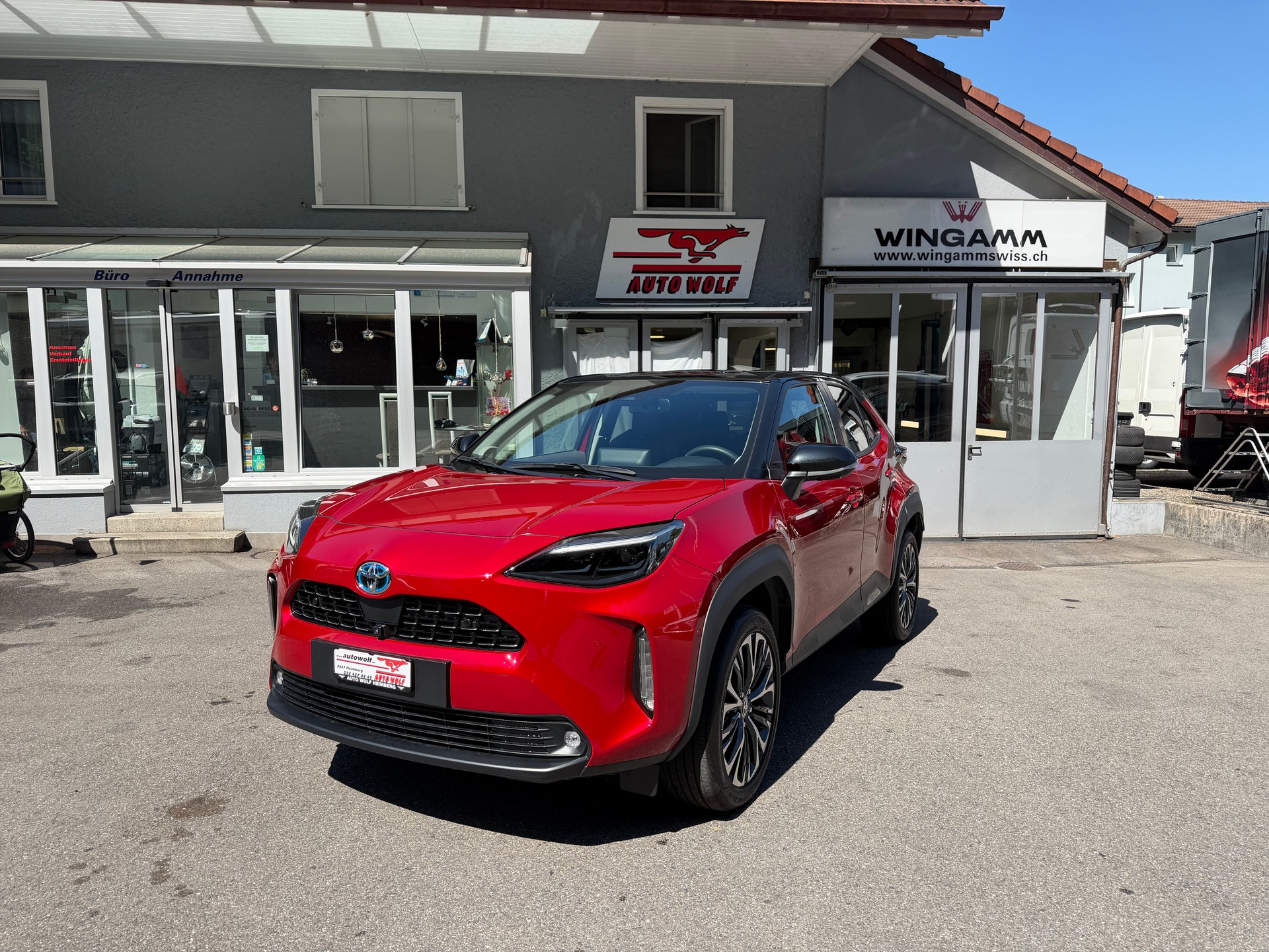 TOYOTA Yaris Cross 1.5 Elegant e-CVT AWDi