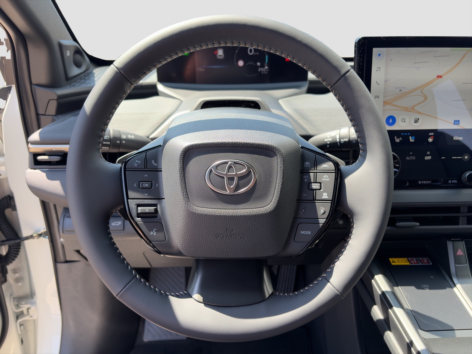 TOYOTA bZ4X Touring Premium AWD-image-11