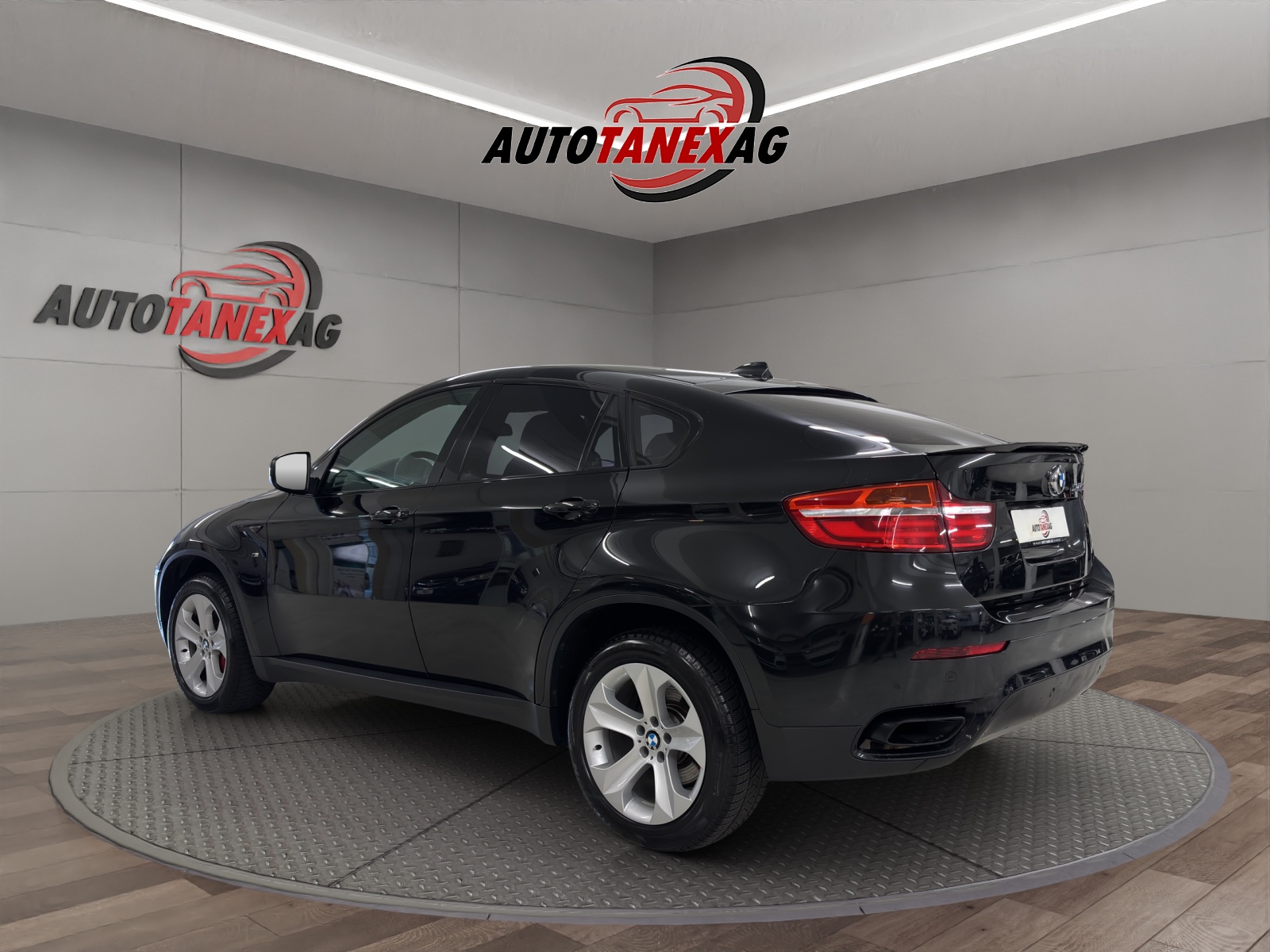 BMW X6 M50d Steptronic-showroom-element-2