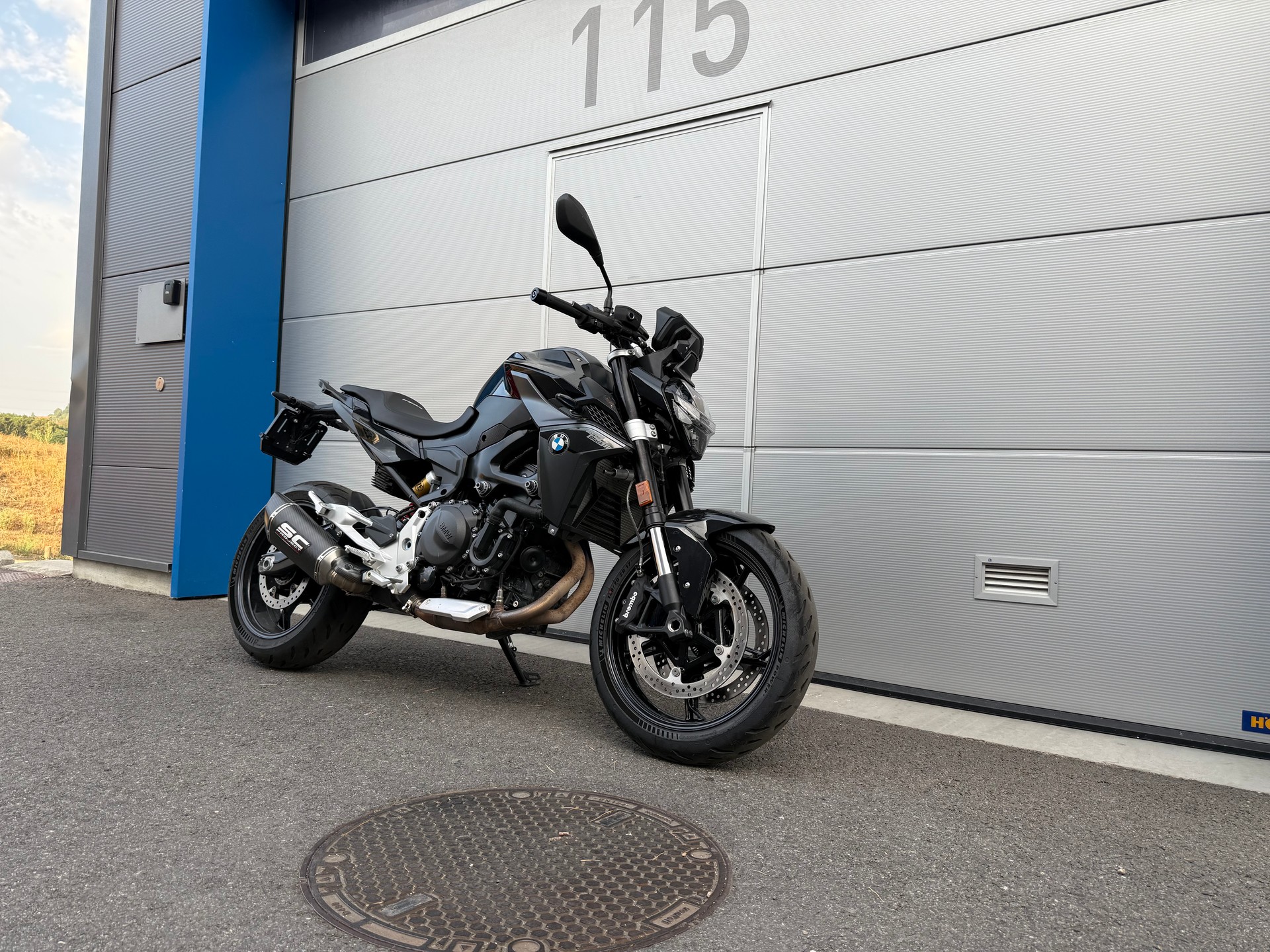 BMW F 900 R A2 (35kW)-image-2