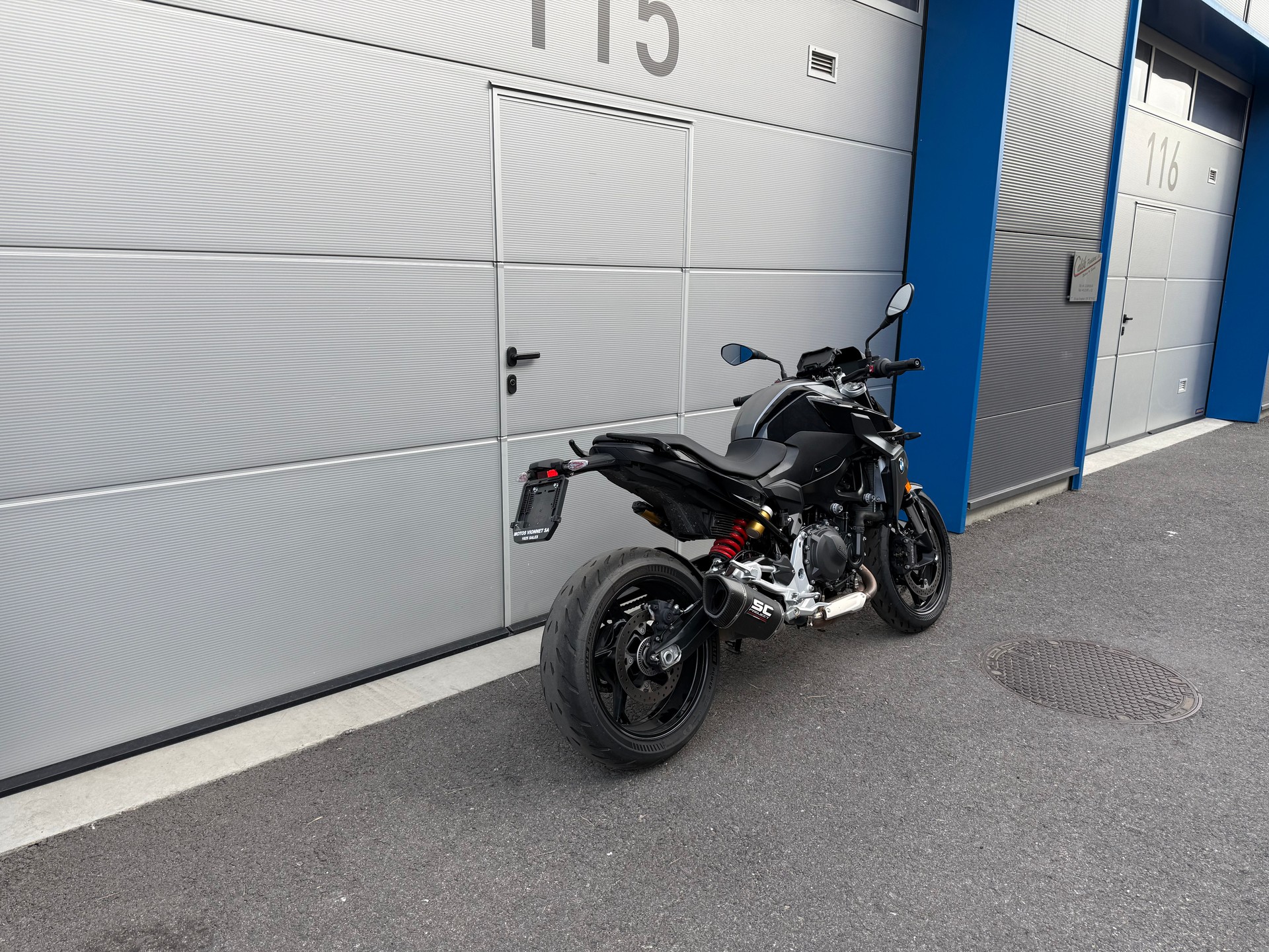 BMW F 900 R A2 (35kW)-image-1