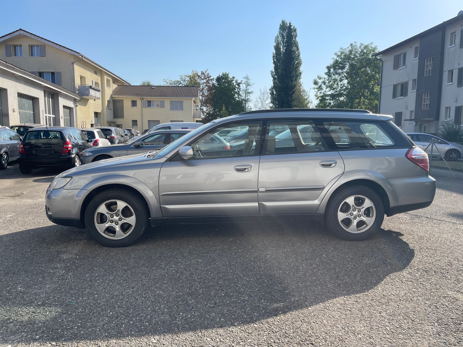 SUBARU Outback 3.0R AWD Exec. Automatic-image-1
