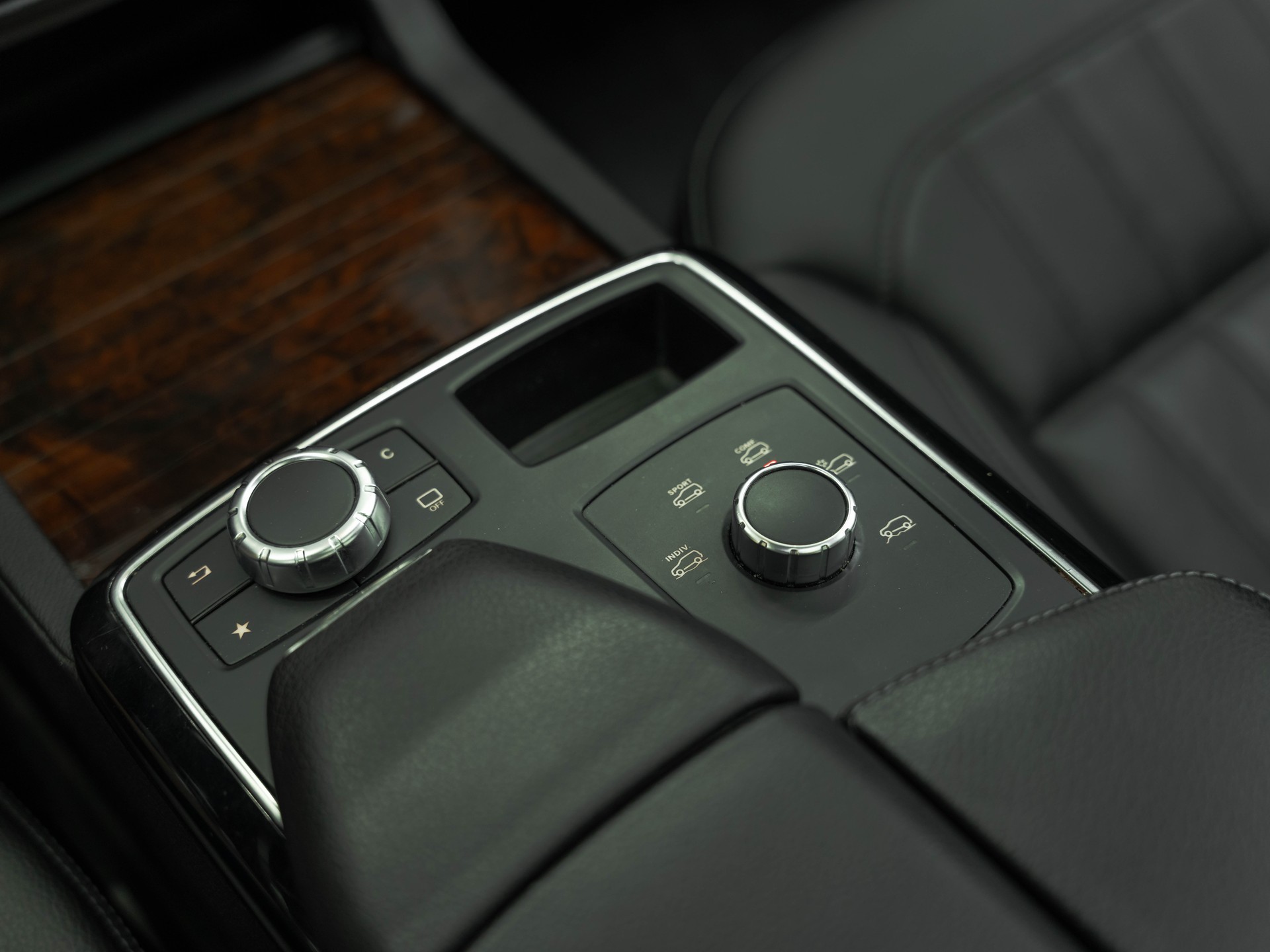 MERCEDES-BENZ GLE 350 d 4Matic 9G-Tronic-image-26
