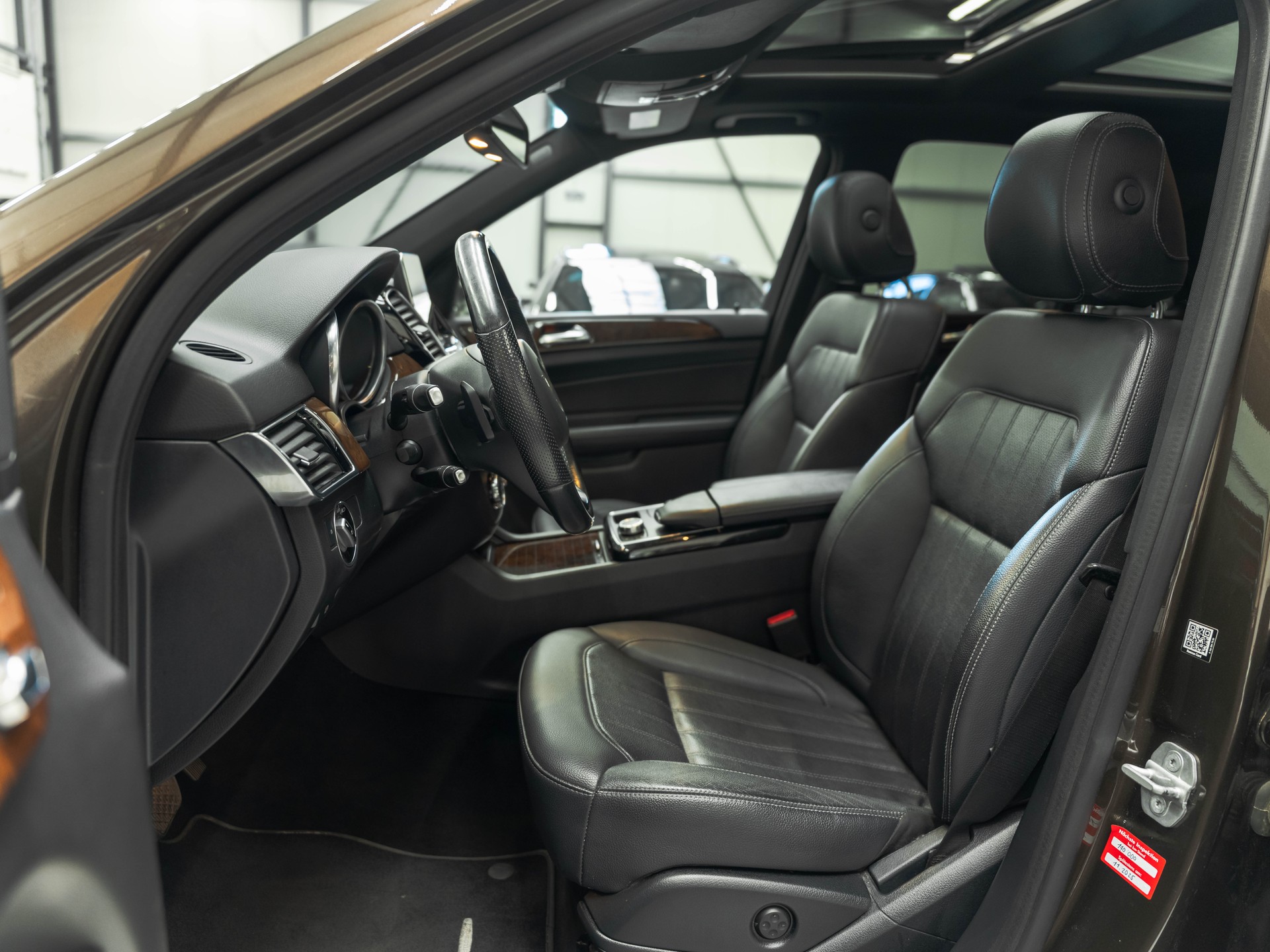 MERCEDES-BENZ GLE 350 d 4Matic 9G-Tronic-image-8