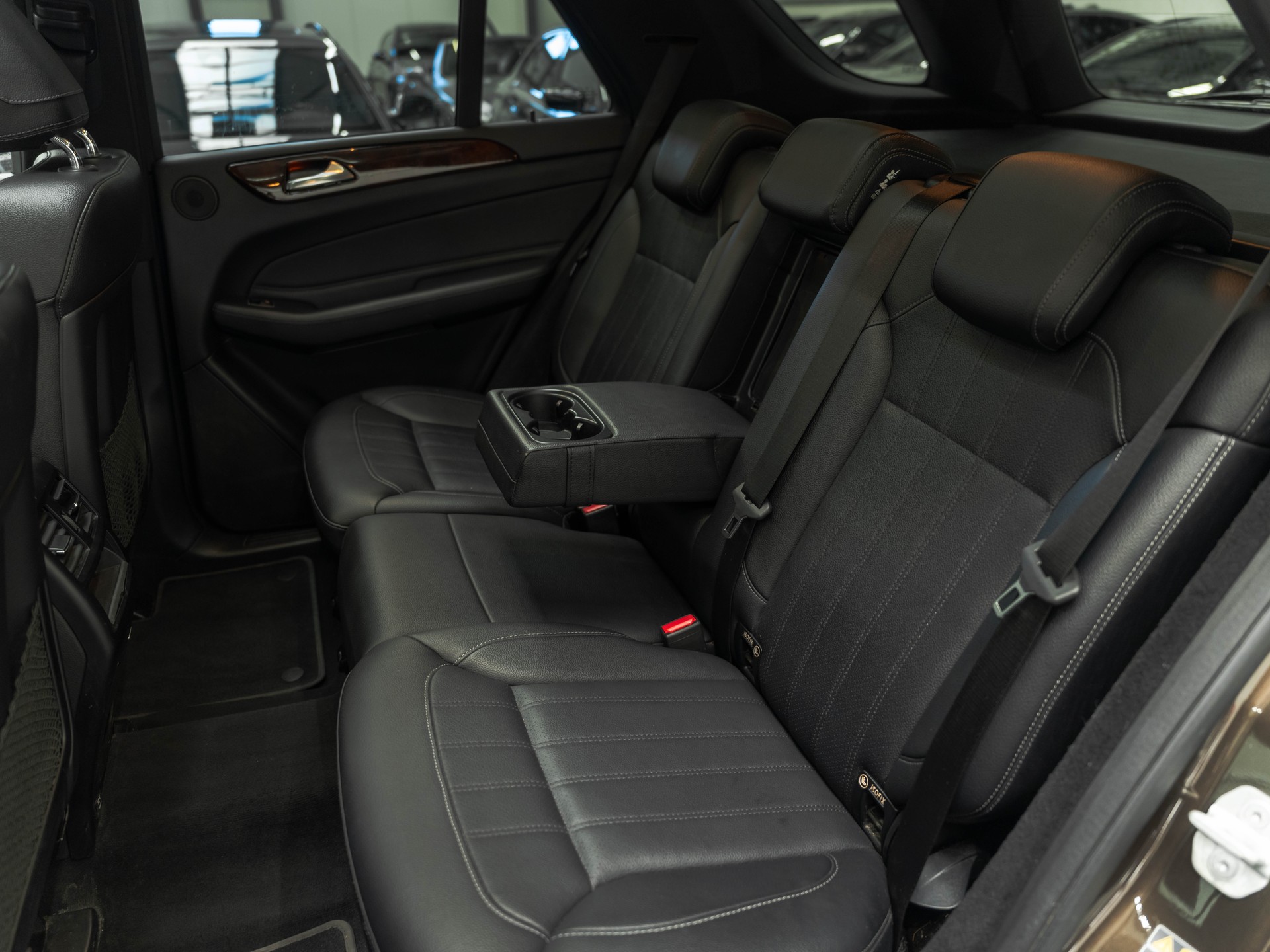 MERCEDES-BENZ GLE 350 d 4Matic 9G-Tronic-image-12