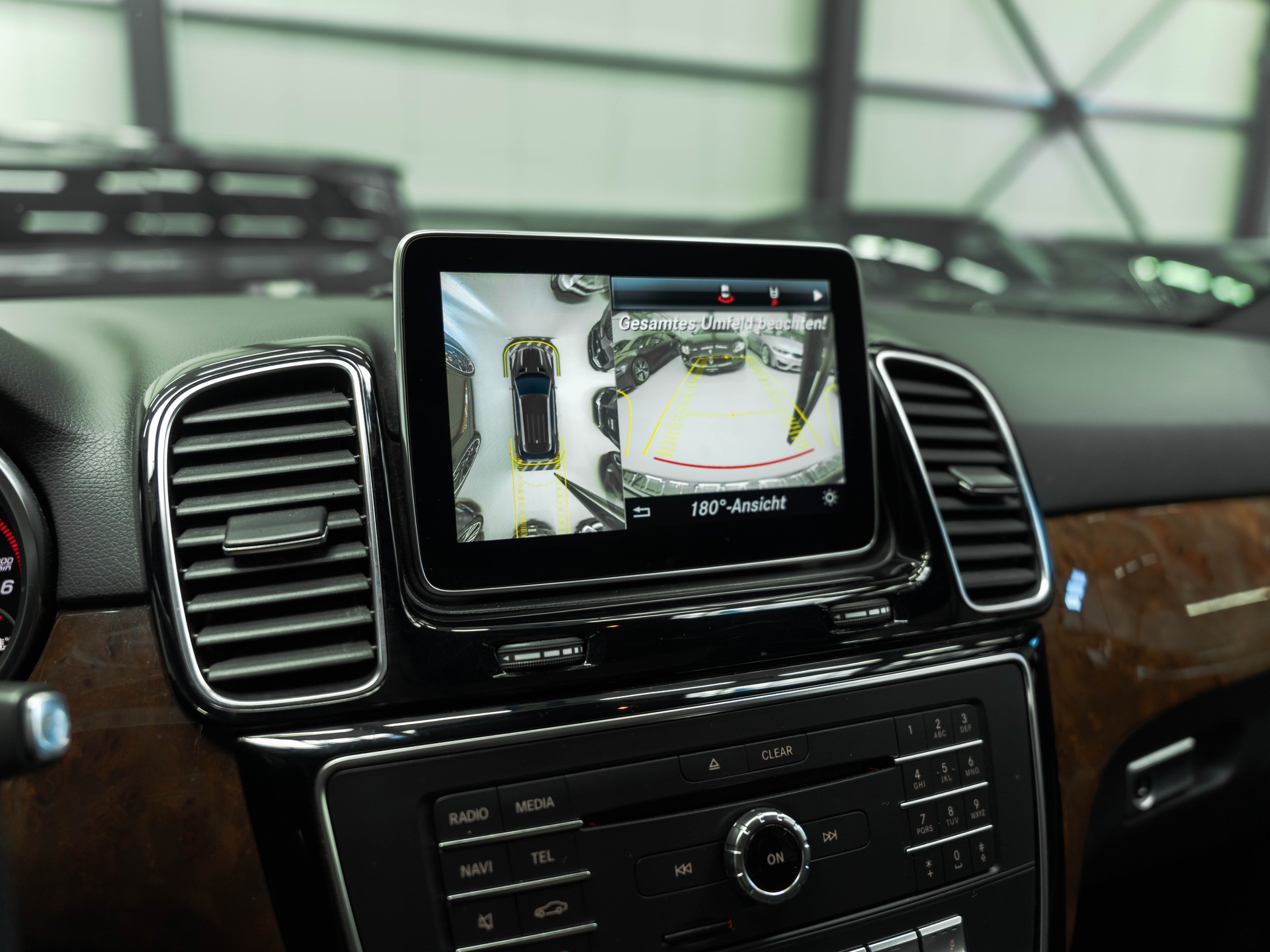 MERCEDES-BENZ GLE 350 d 4Matic 9G-Tronic-image-25