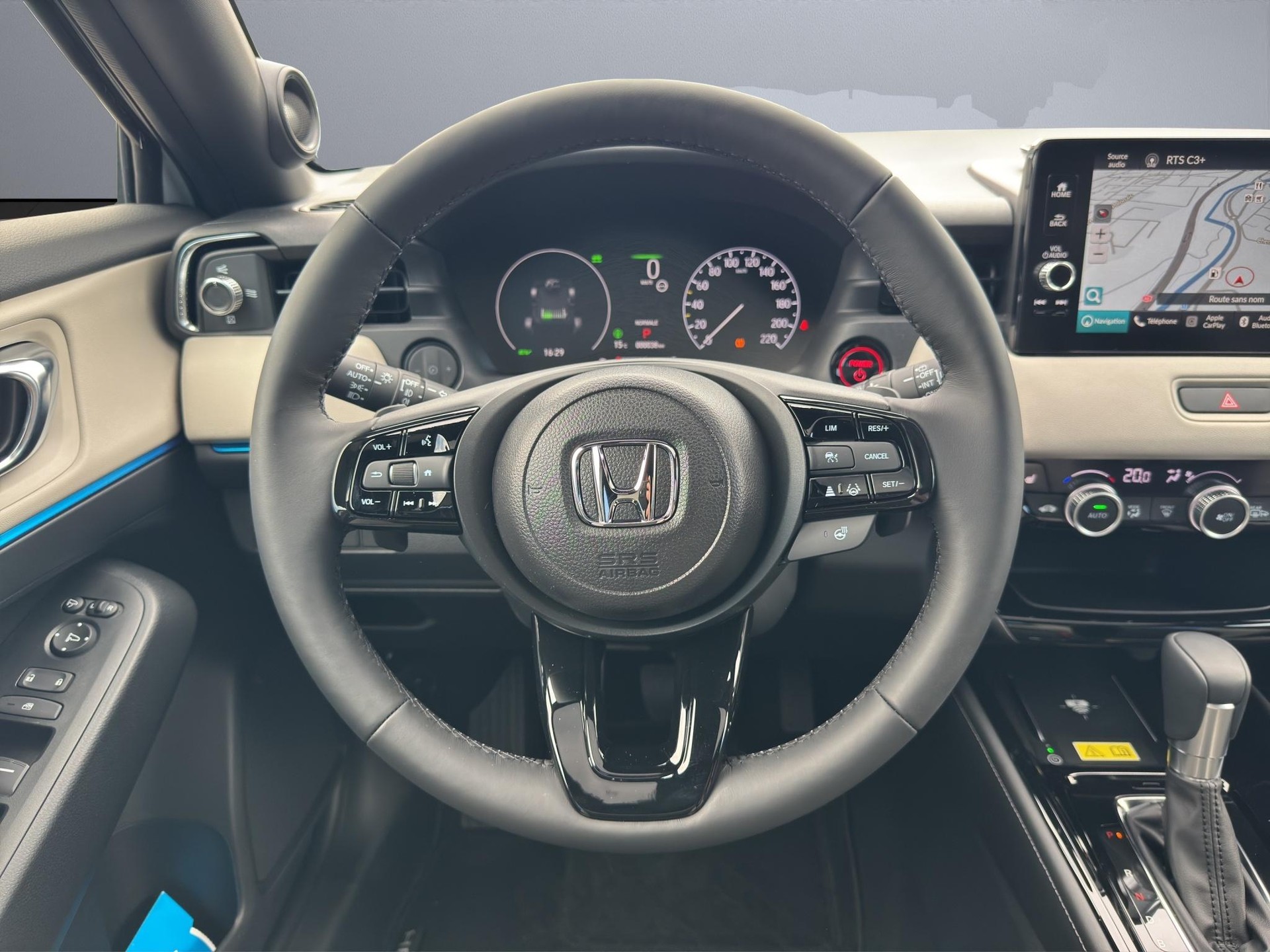 HONDA HR-V 1.5 i-MMD Advance Style-image-9