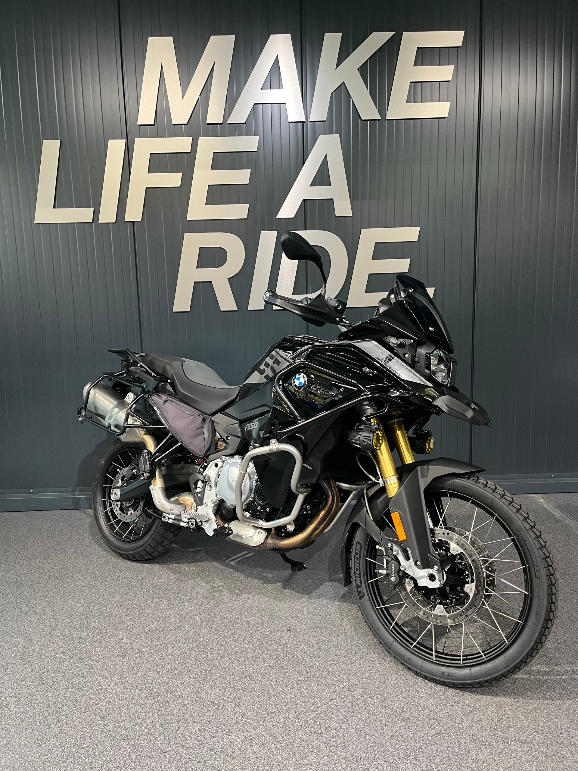 BMW F 850 GS Adventure ABS-showroom-element-1