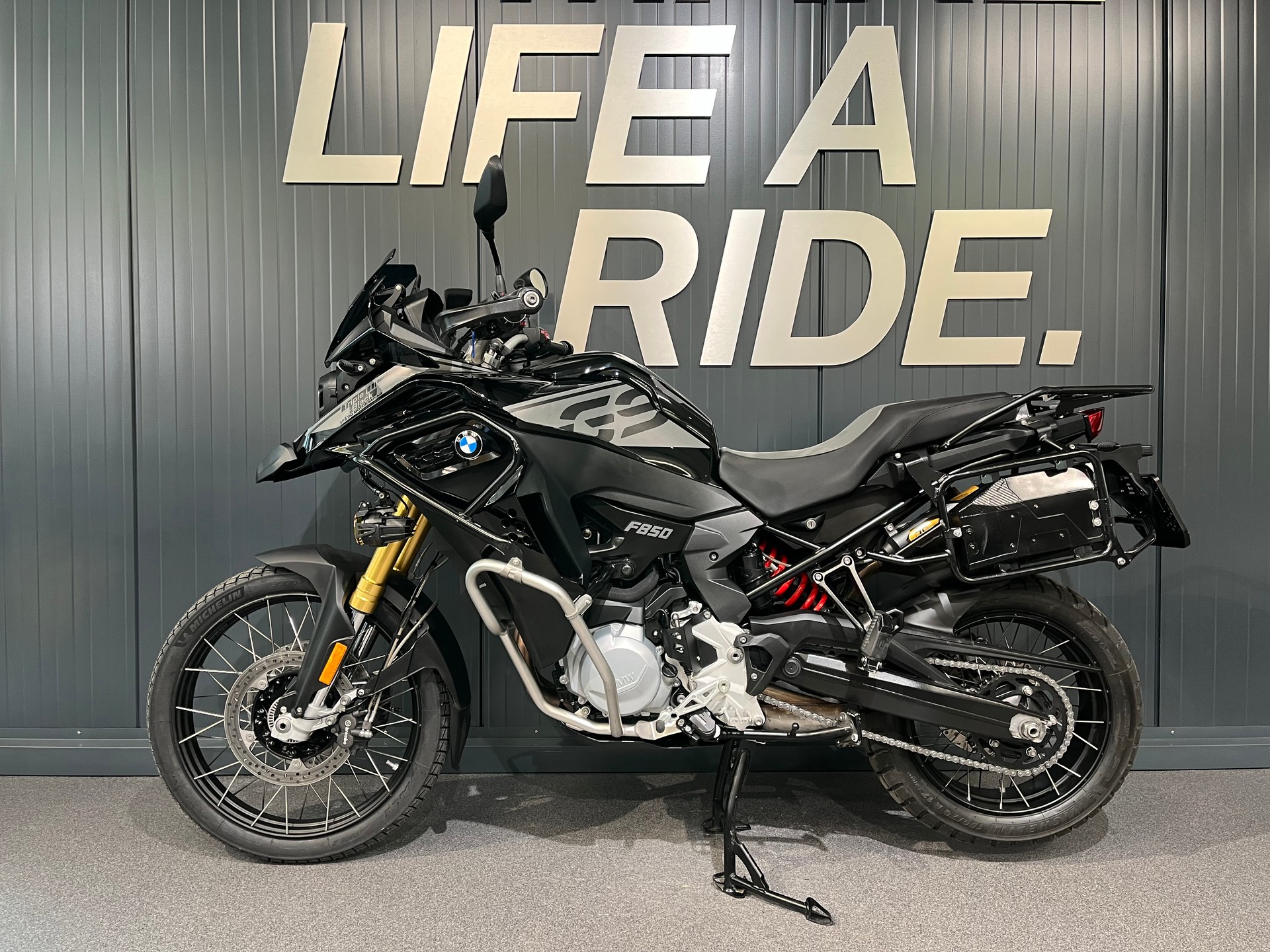 BMW F 850 GS Adventure ABS-showroom-element-2