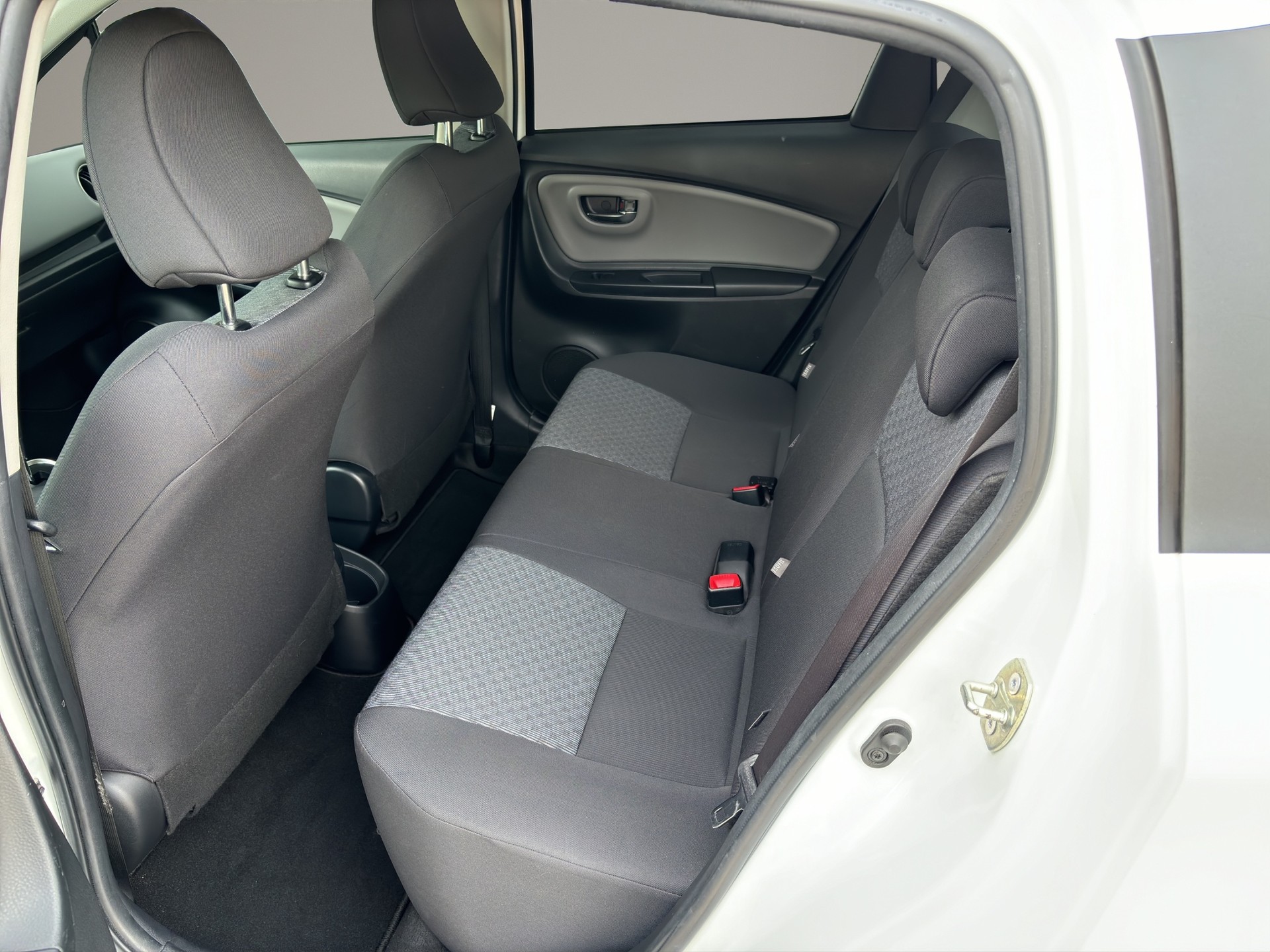TOYOTA Yaris 1.33 Trend Multidrive S-image-12