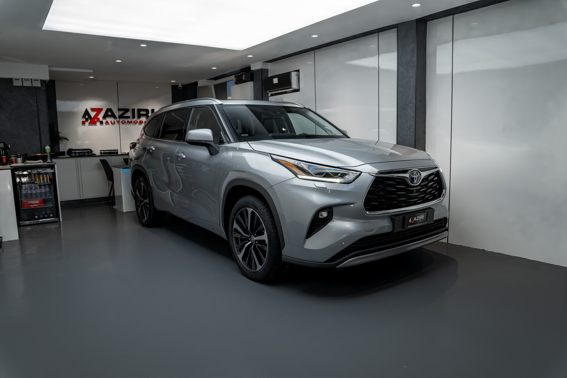 TOYOTA Highlander 2.5 HSD Premium e-CVT-showroom-element-2