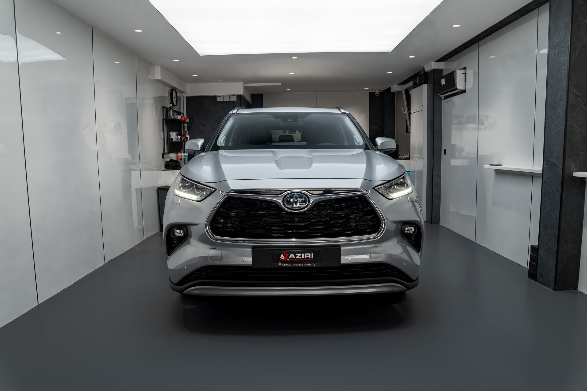 TOYOTA Highlander 2.5 HSD Premium e-CVT-showroom-element-1