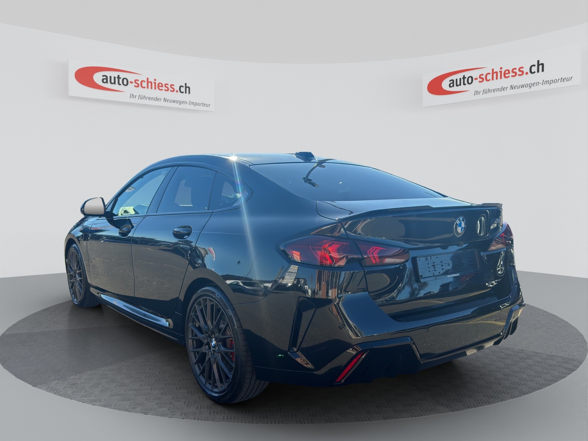 BMW 220 Gran Coupé 48V M Sport Pro Shadow Line Steptronic-showroom-element-2