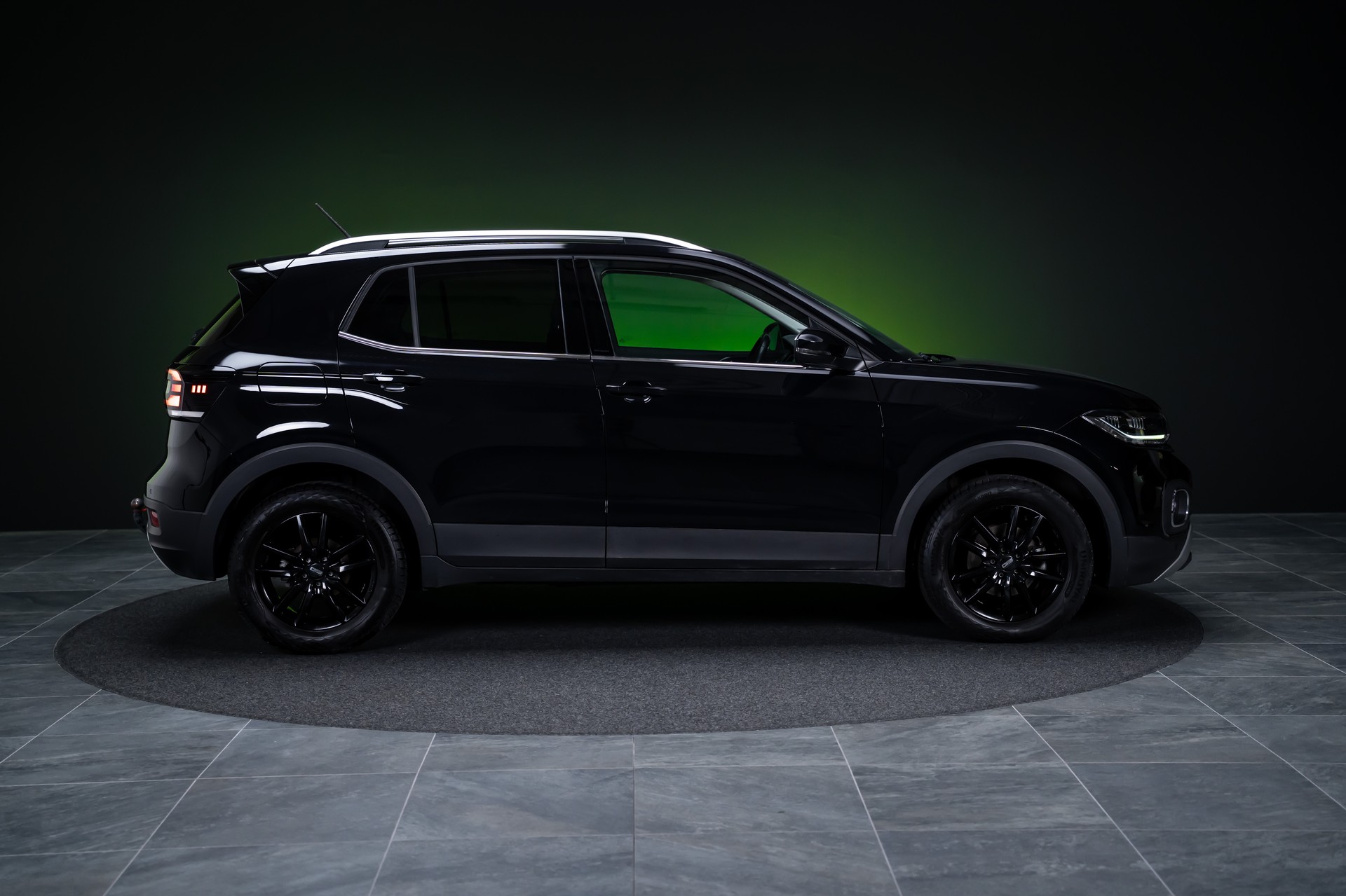 VW T-Cross 1.0 TSI 110 Style DSG / Rückfahr-Kamera / Virtual Cockpit / Sitzheizung-showroom-element-3