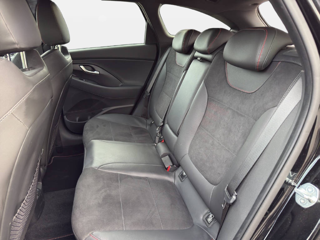 HYUNDAI i30 Wagon 1.5 T-GDi N-Line-image-9