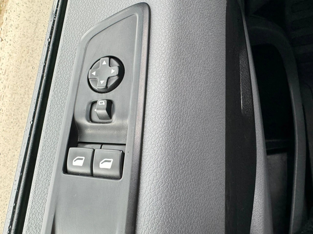 PEUGEOT Traveller 2.0 BlueHDi Active Standard 9 Plätzer-image-14